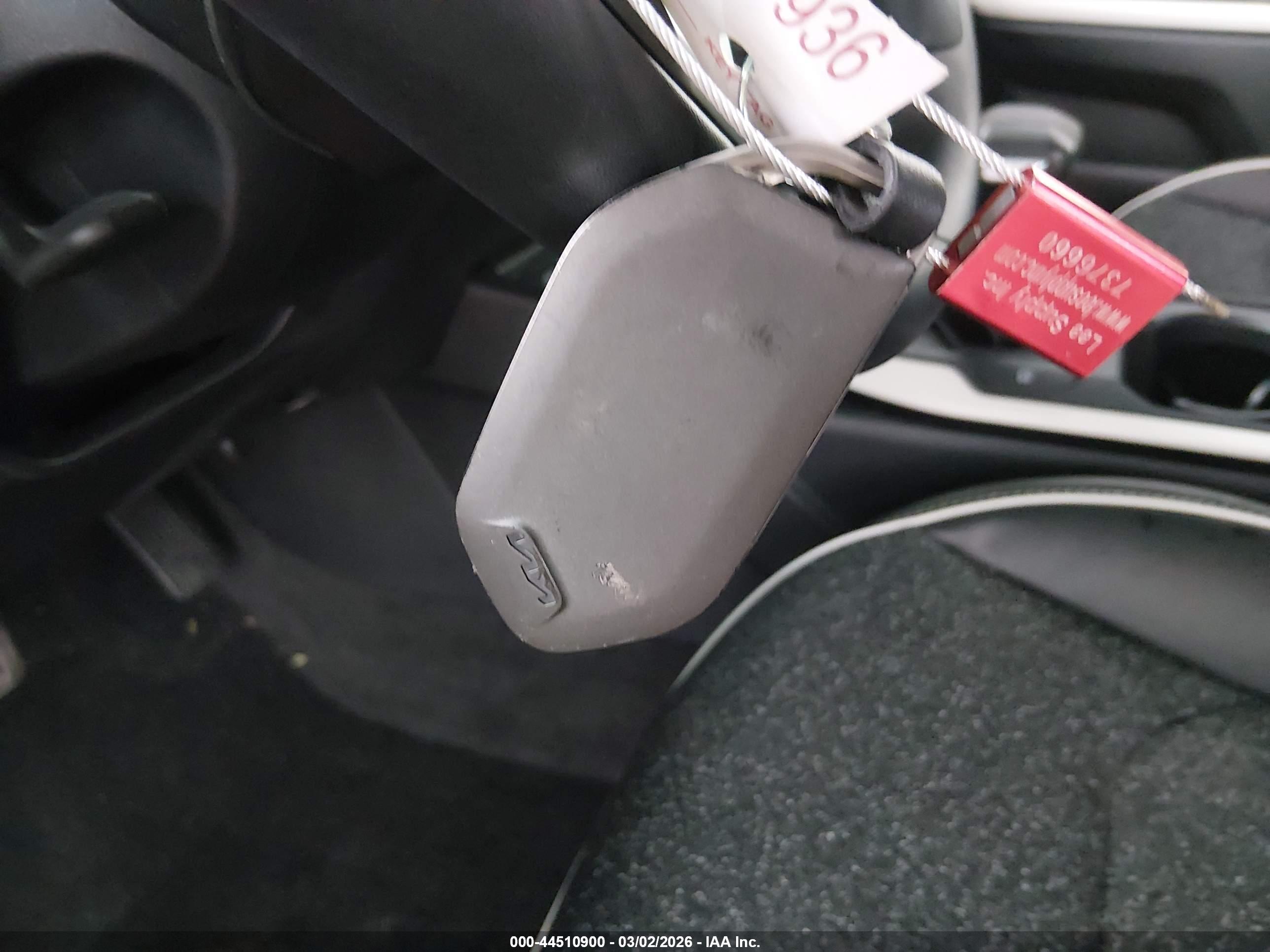 KIA K4 image 11