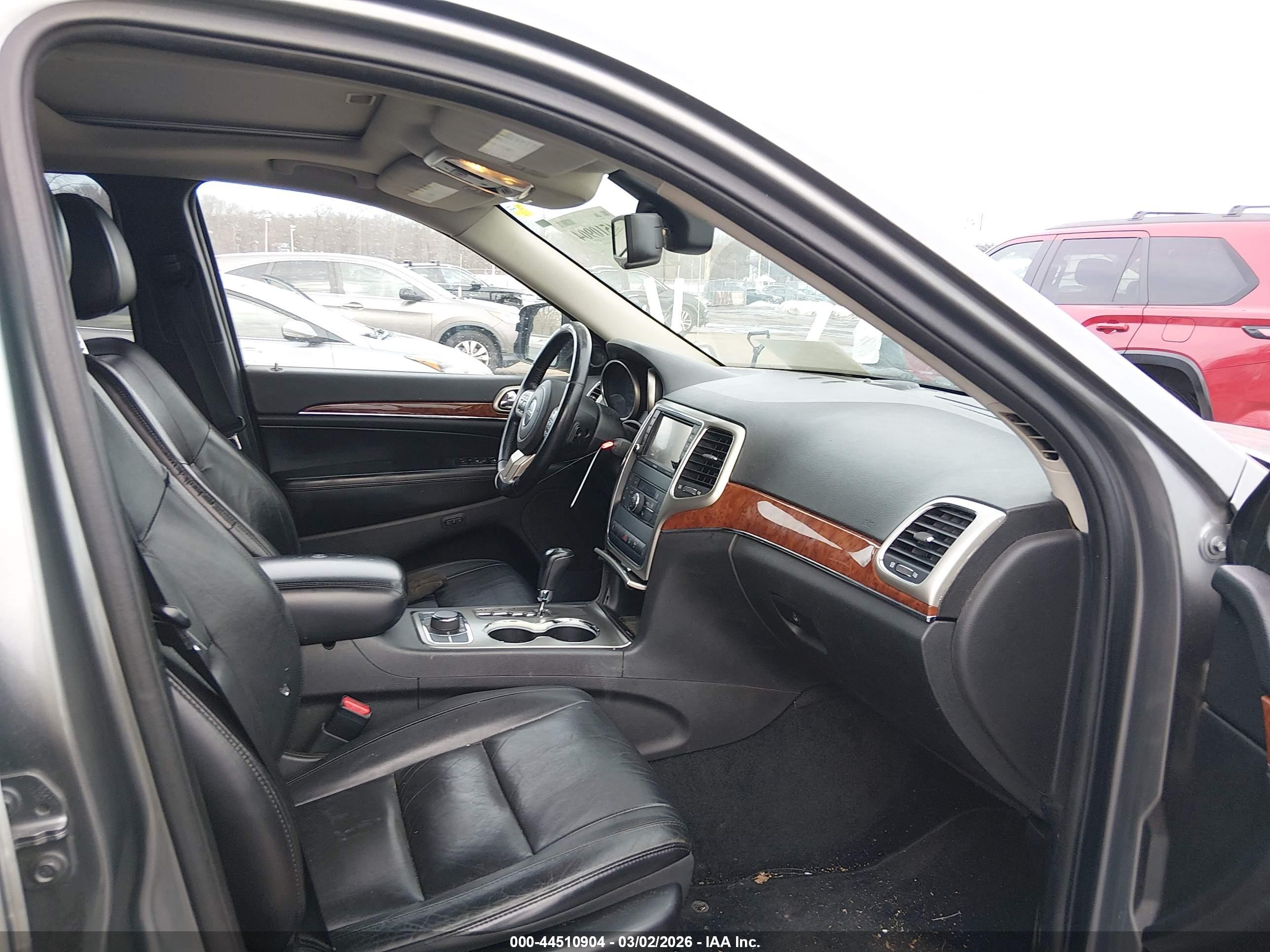 JEEP GRAND image 5