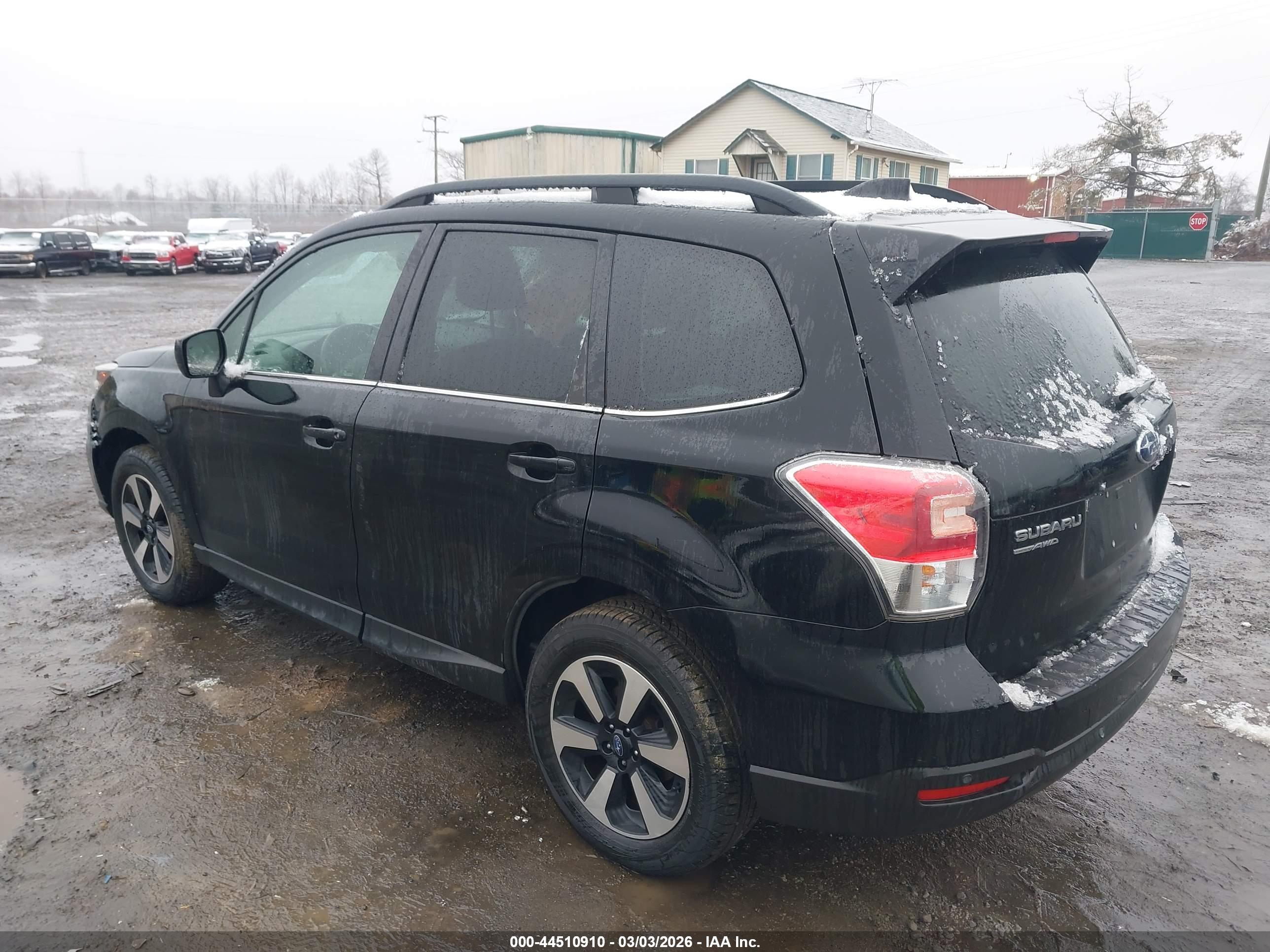 SUBARU FORESTER image 3