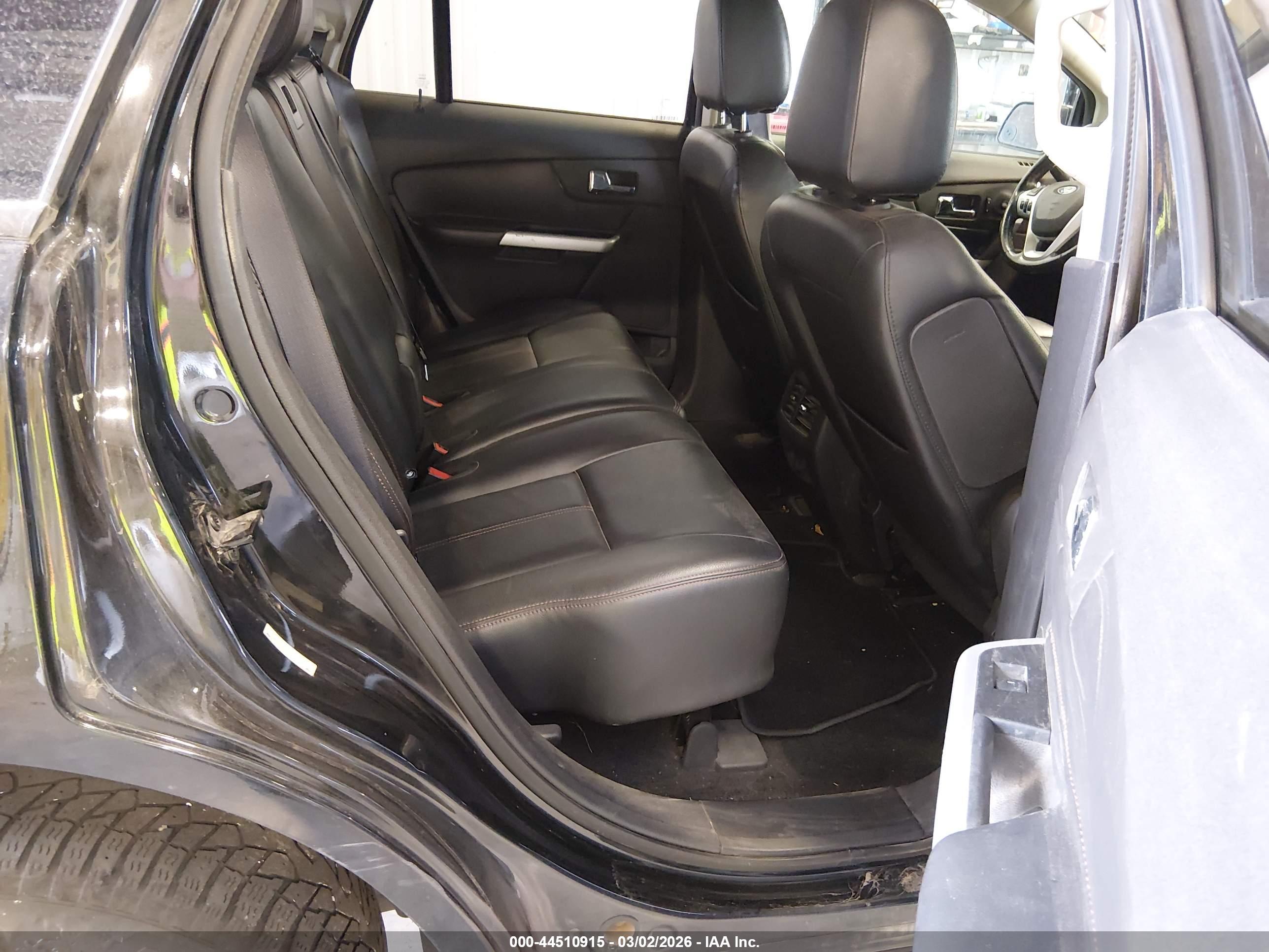 FORD EDGE image 8
