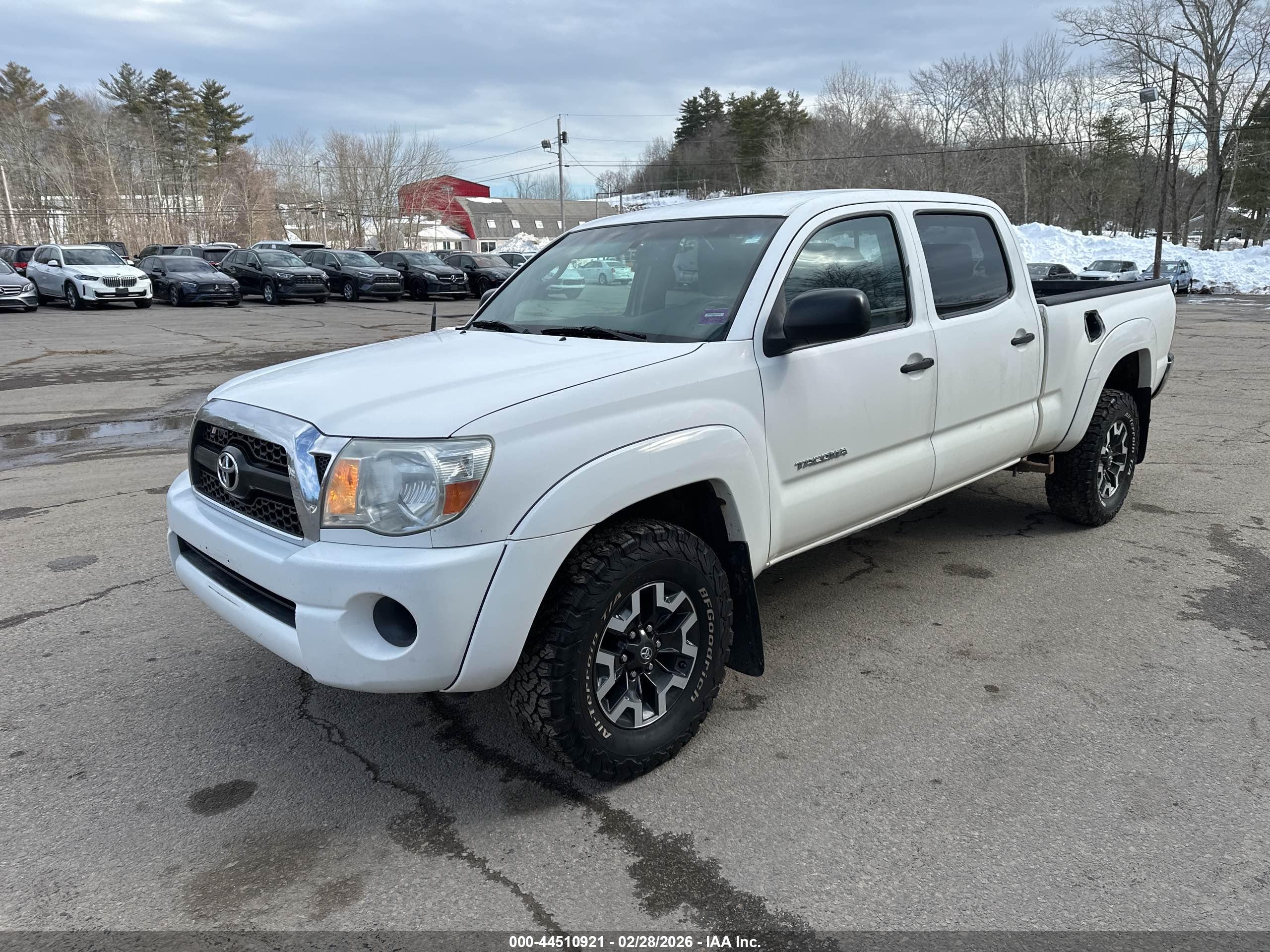 TOYOTA TACOMA image 2
