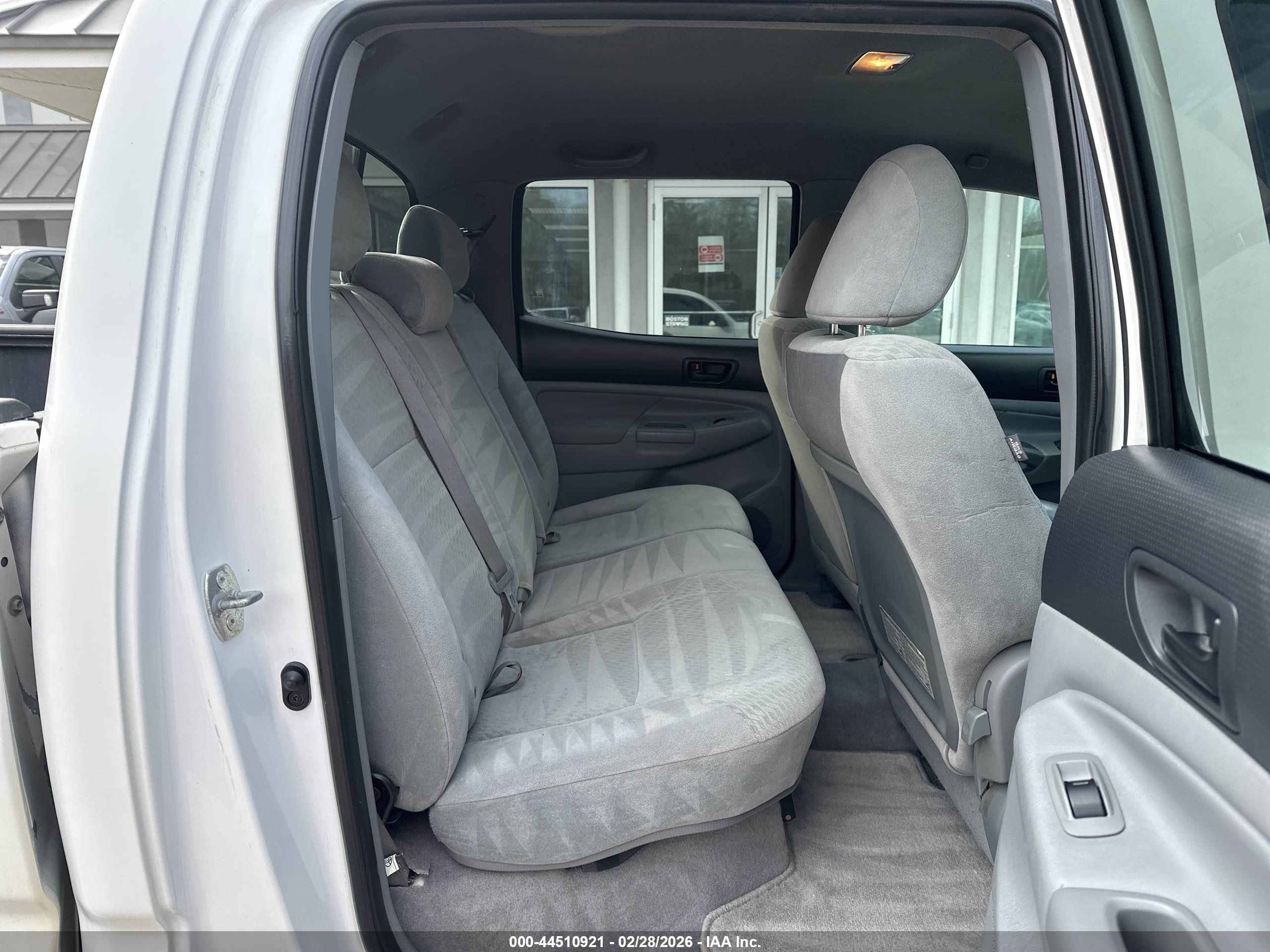 TOYOTA TACOMA image 8