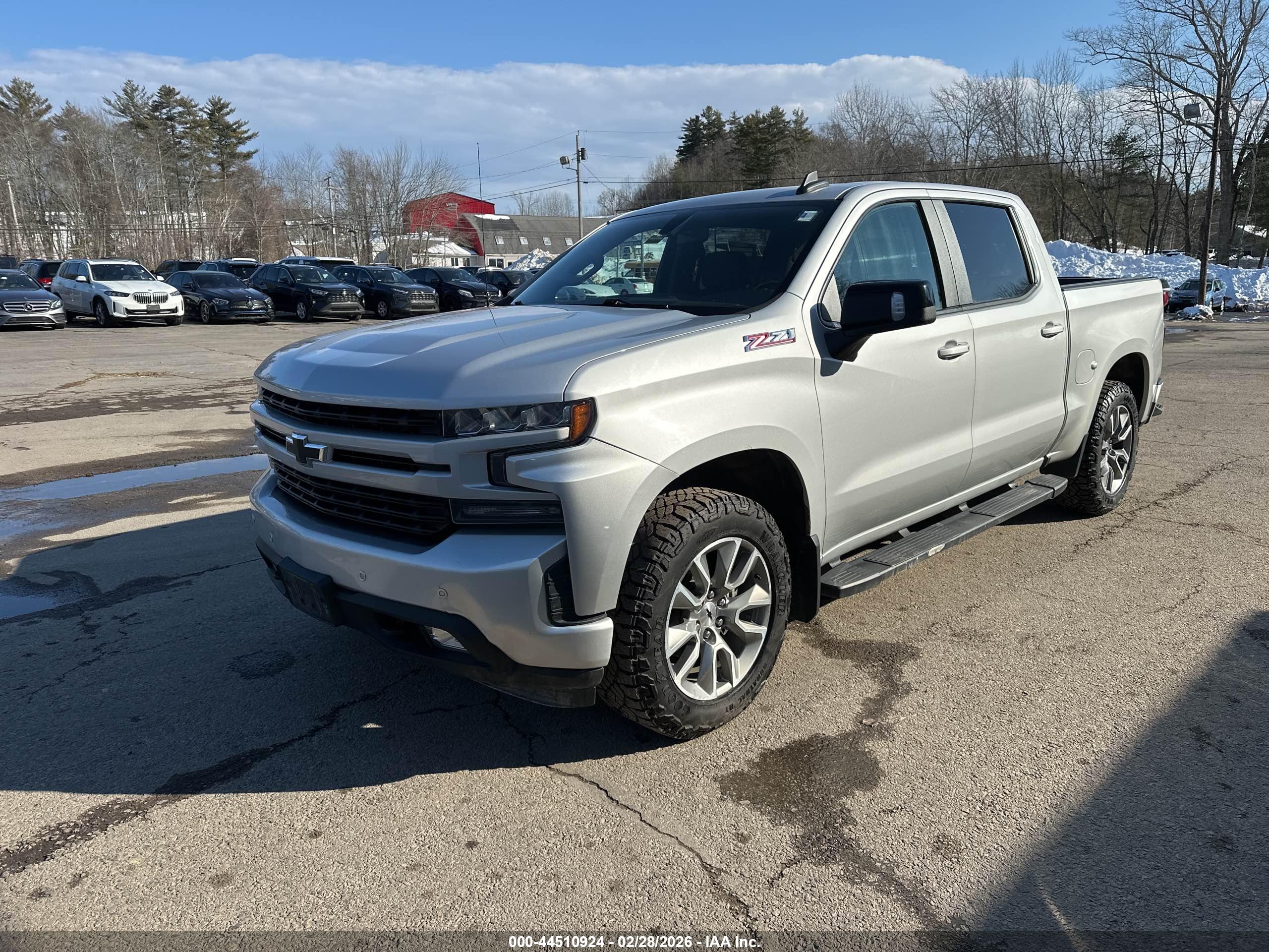 CHEVROLET SILVERADO image 2