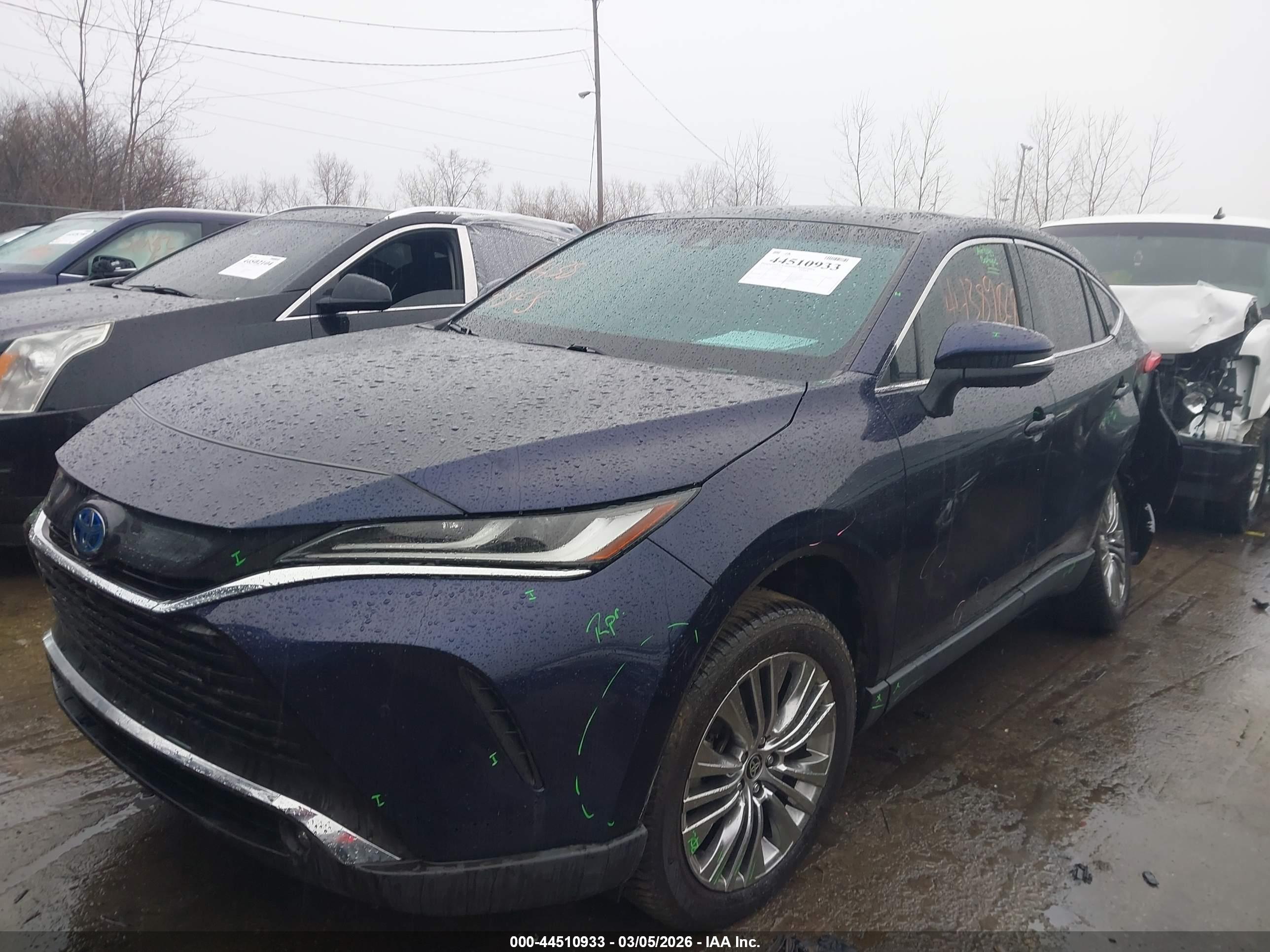 TOYOTA VENZA image 2