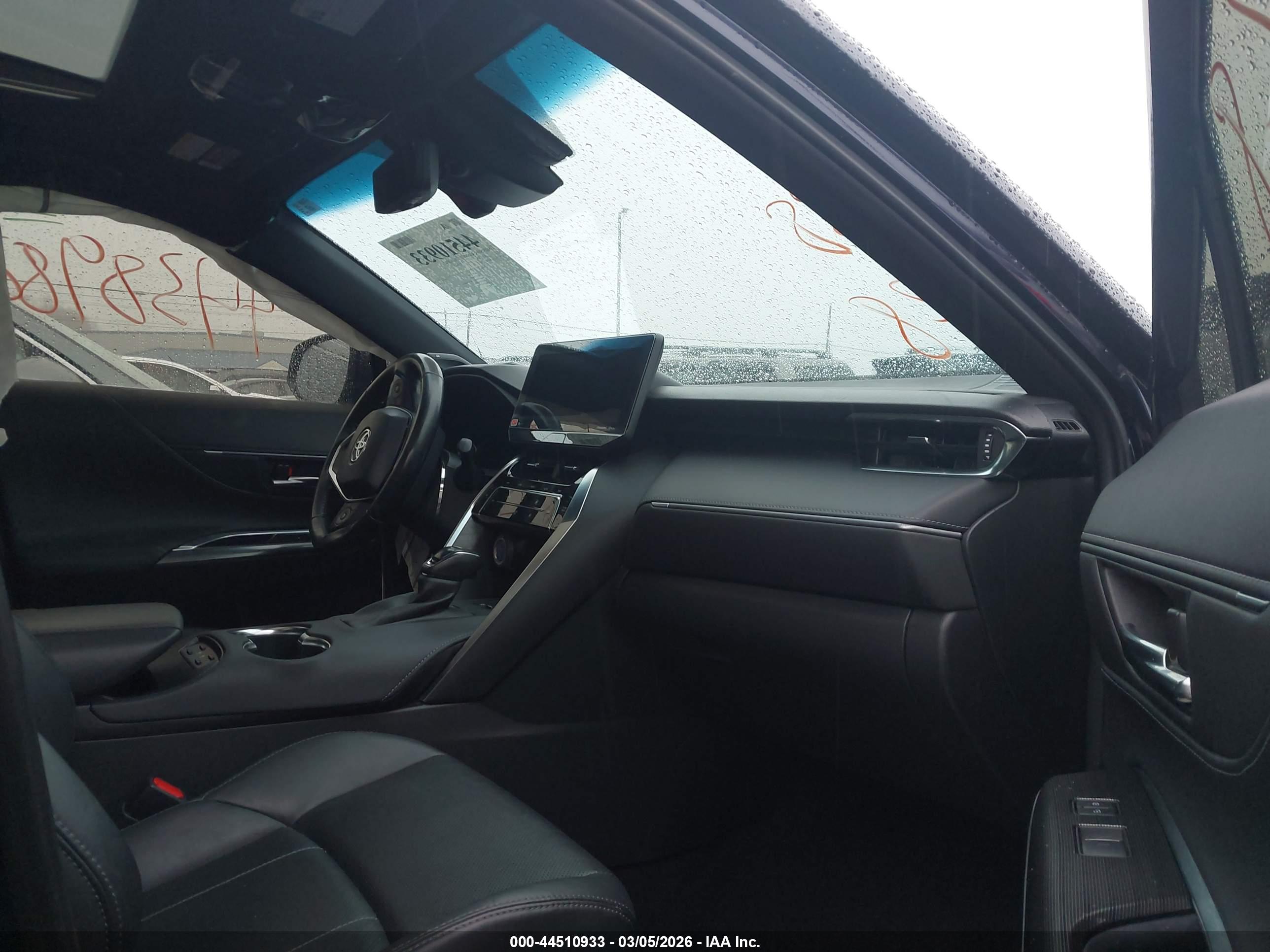 TOYOTA VENZA image 5