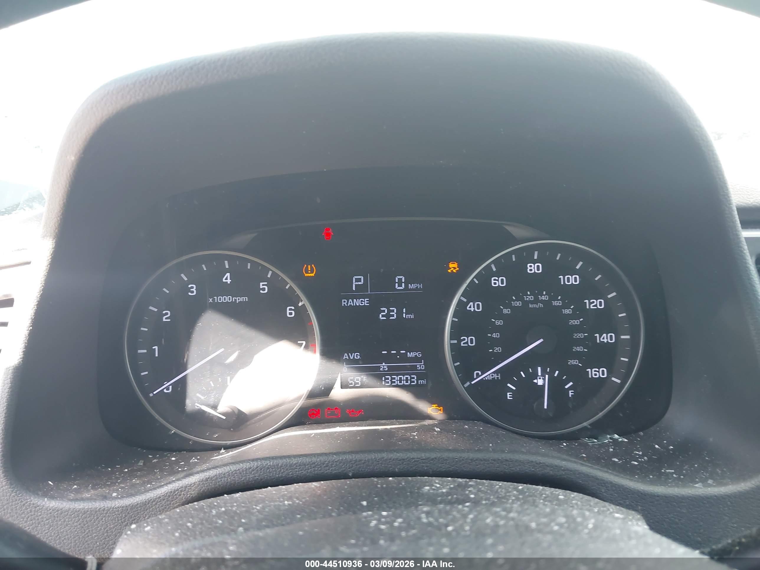 HYUNDAI ELANTRA image 7