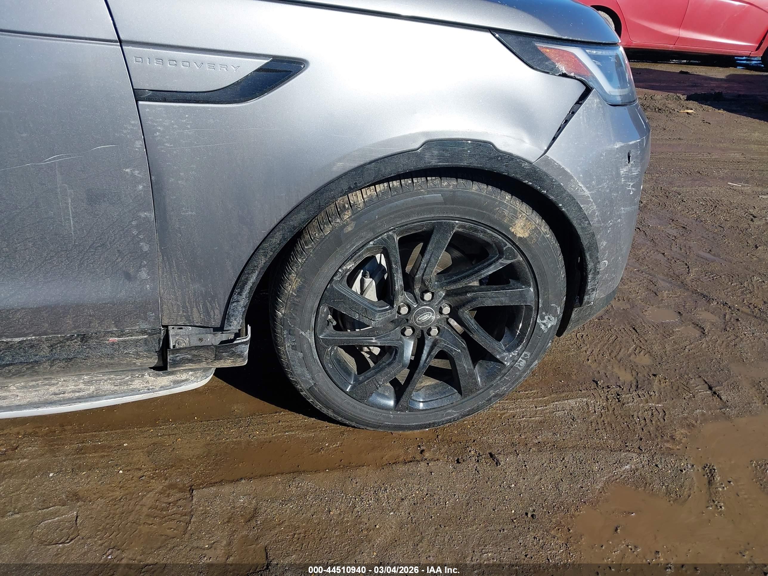 LAND ROVER image 6