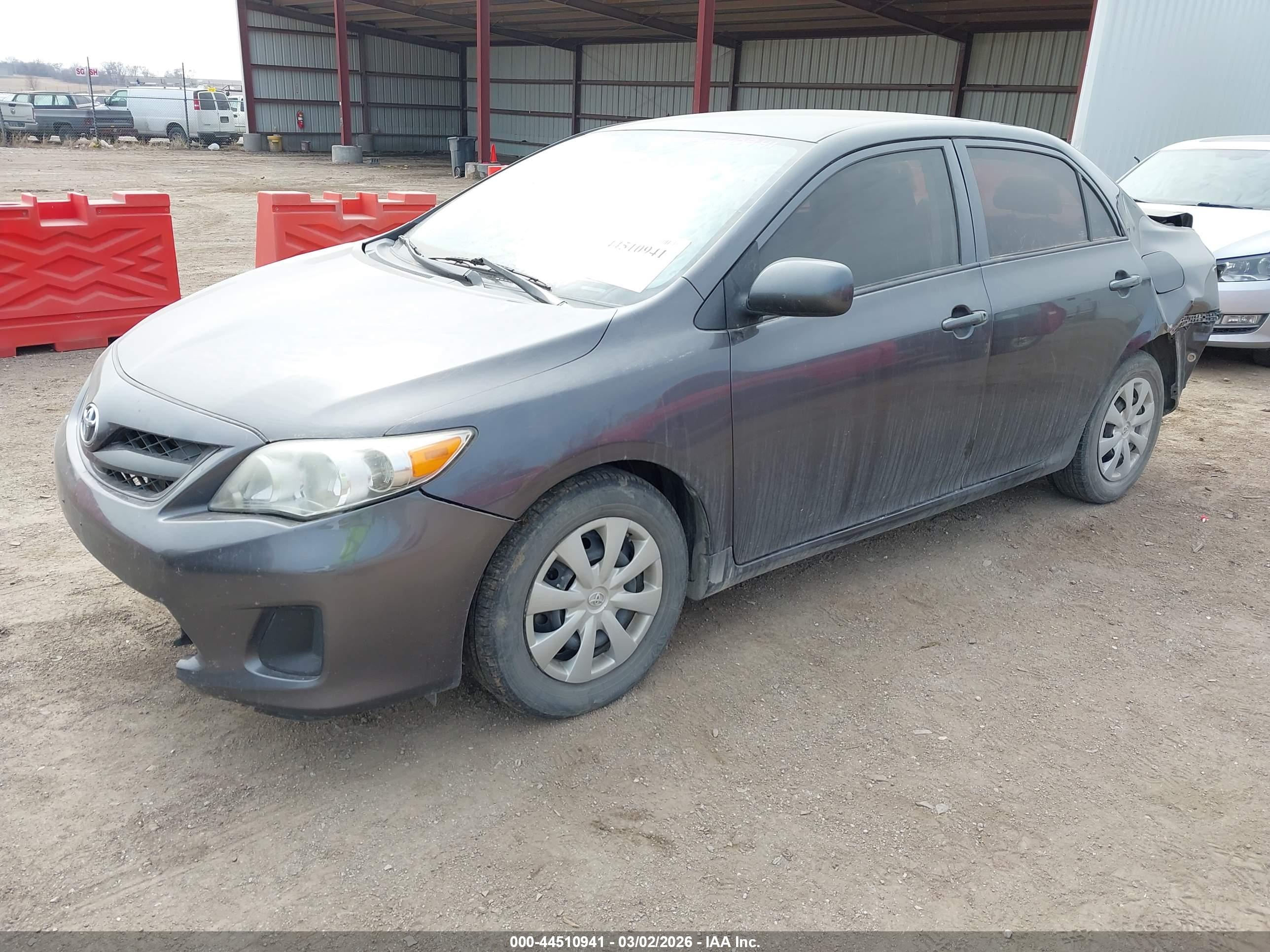 TOYOTA COROLLA image 2
