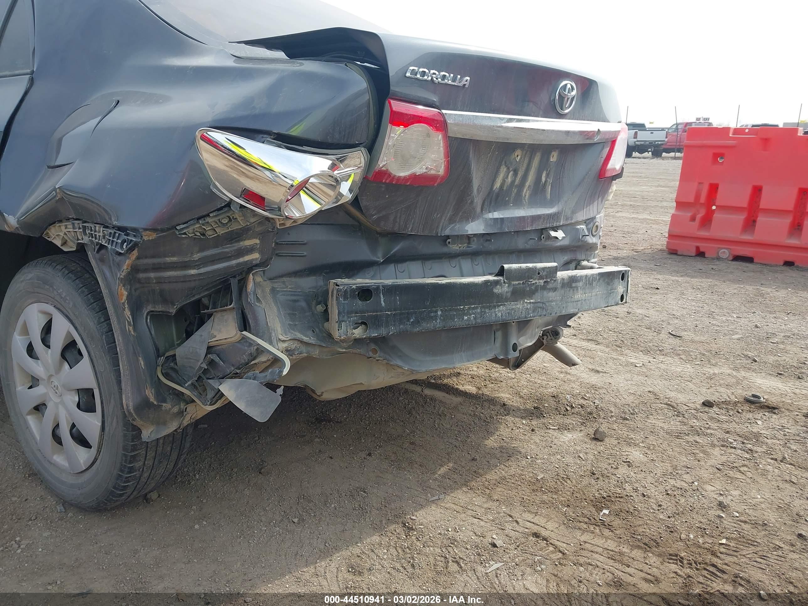 TOYOTA COROLLA image 6