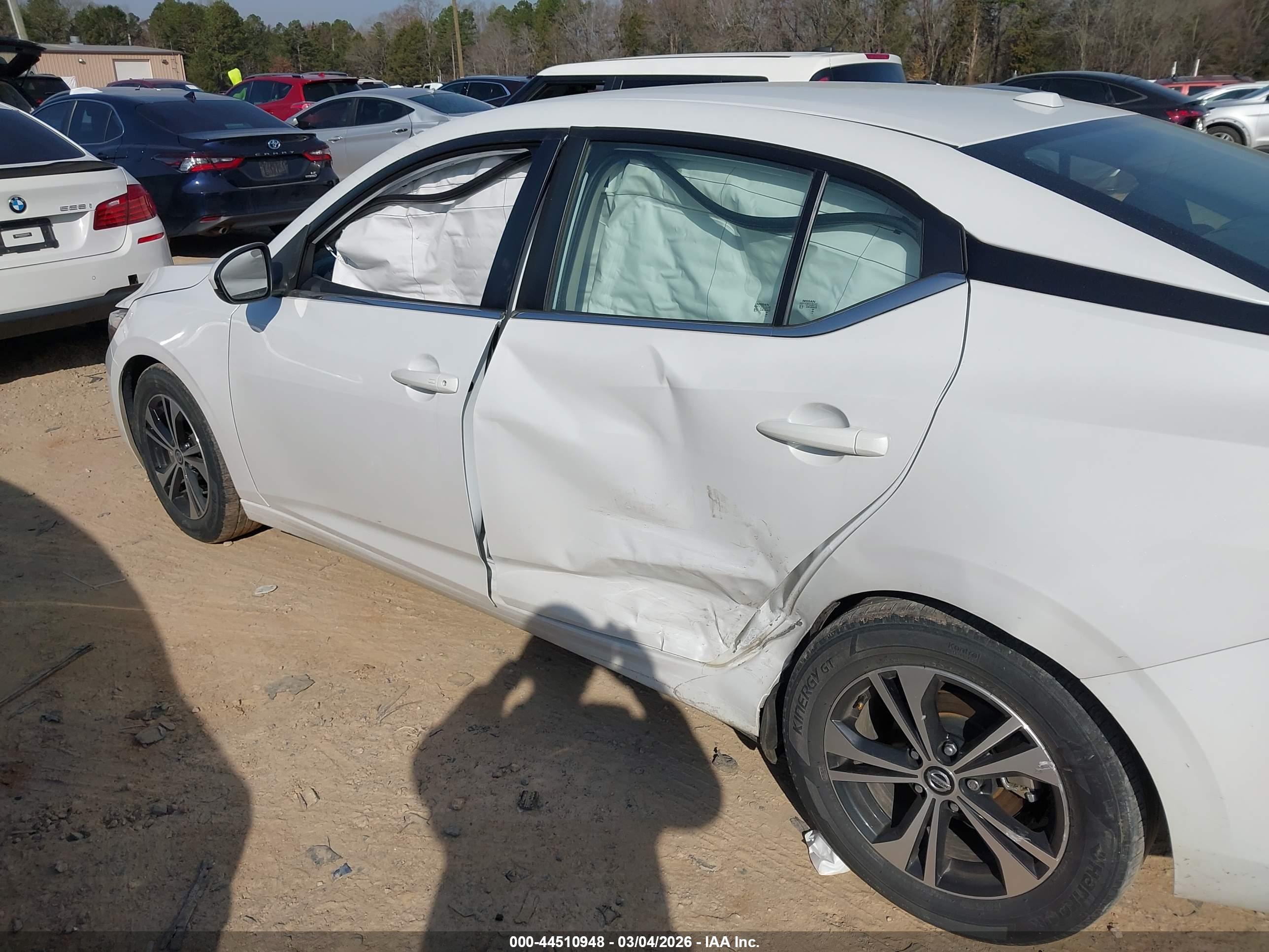 NISSAN SENTRA image 6