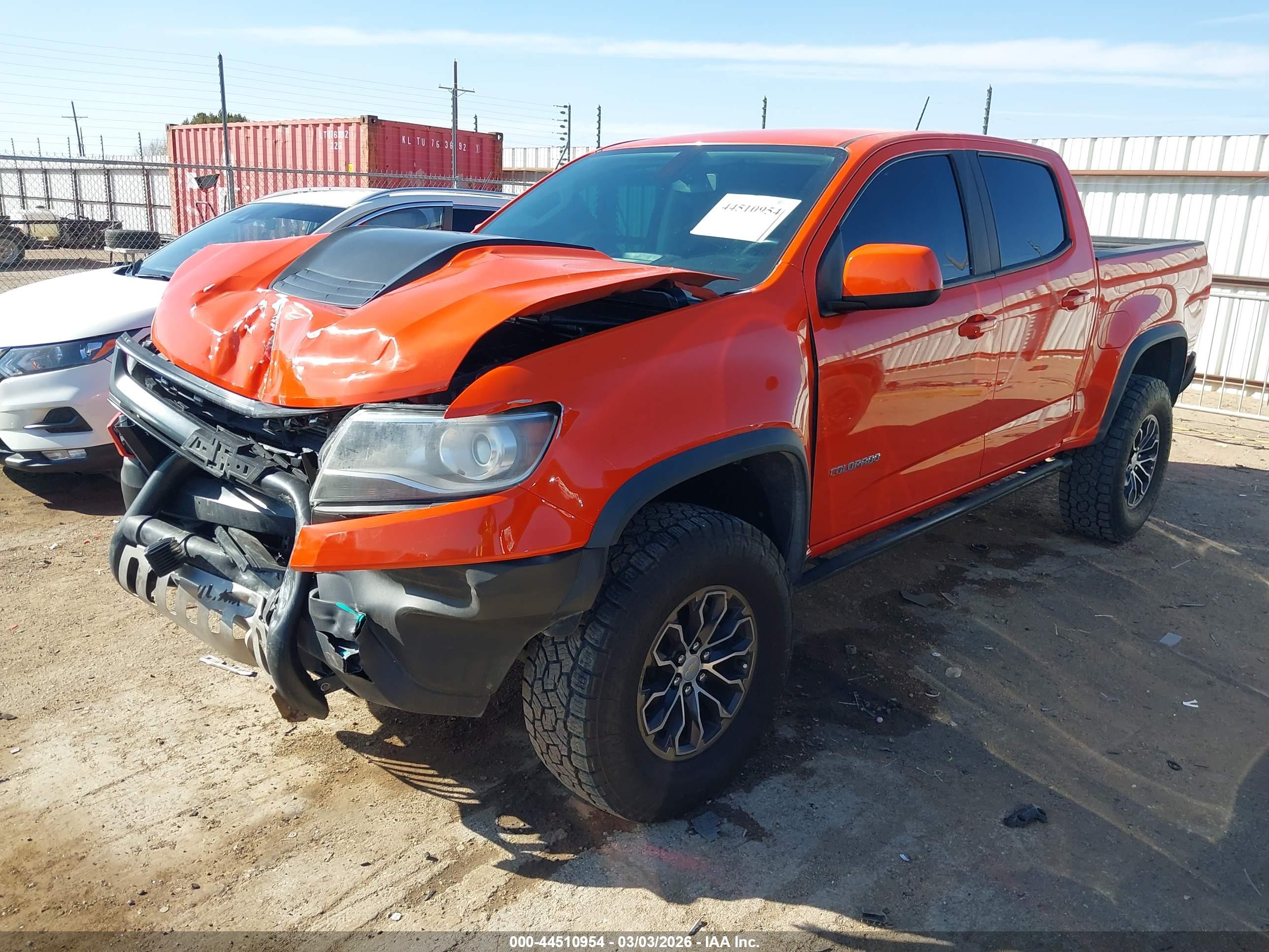 CHEVROLET COLORADO image 2