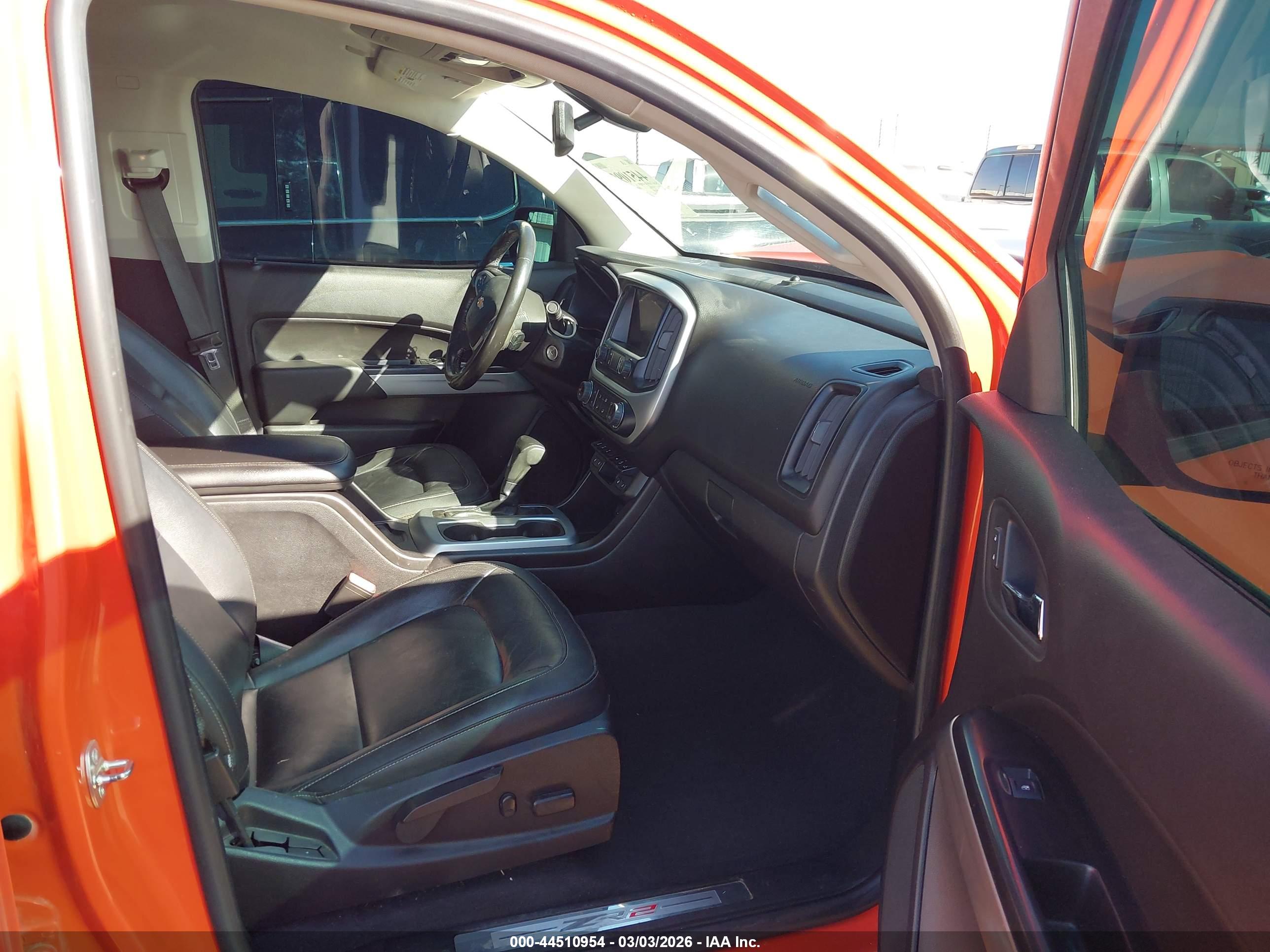 CHEVROLET COLORADO image 5