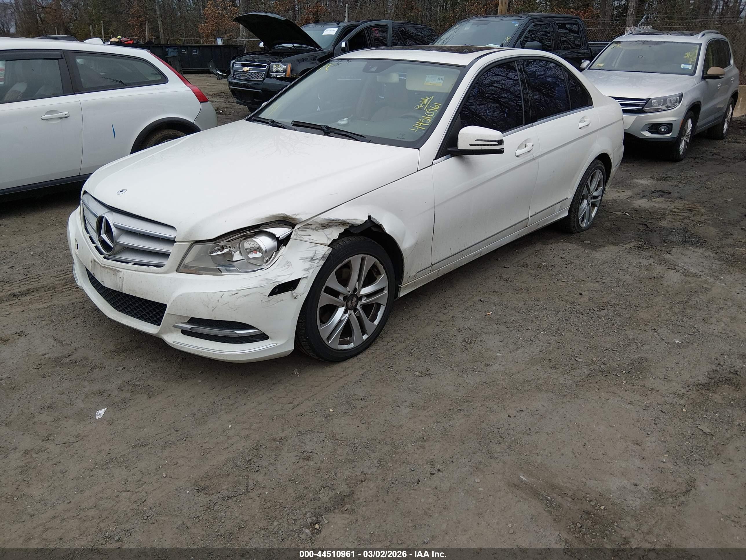 MERCEDES-BENZ C image 2