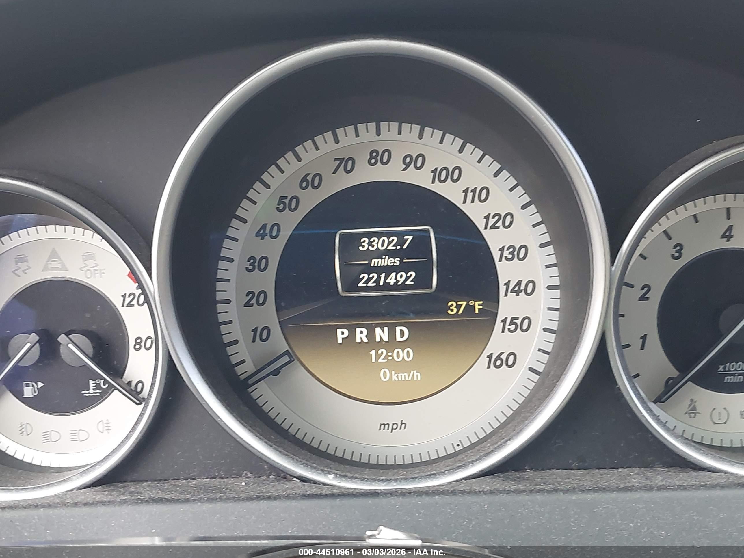MERCEDES-BENZ C image 7