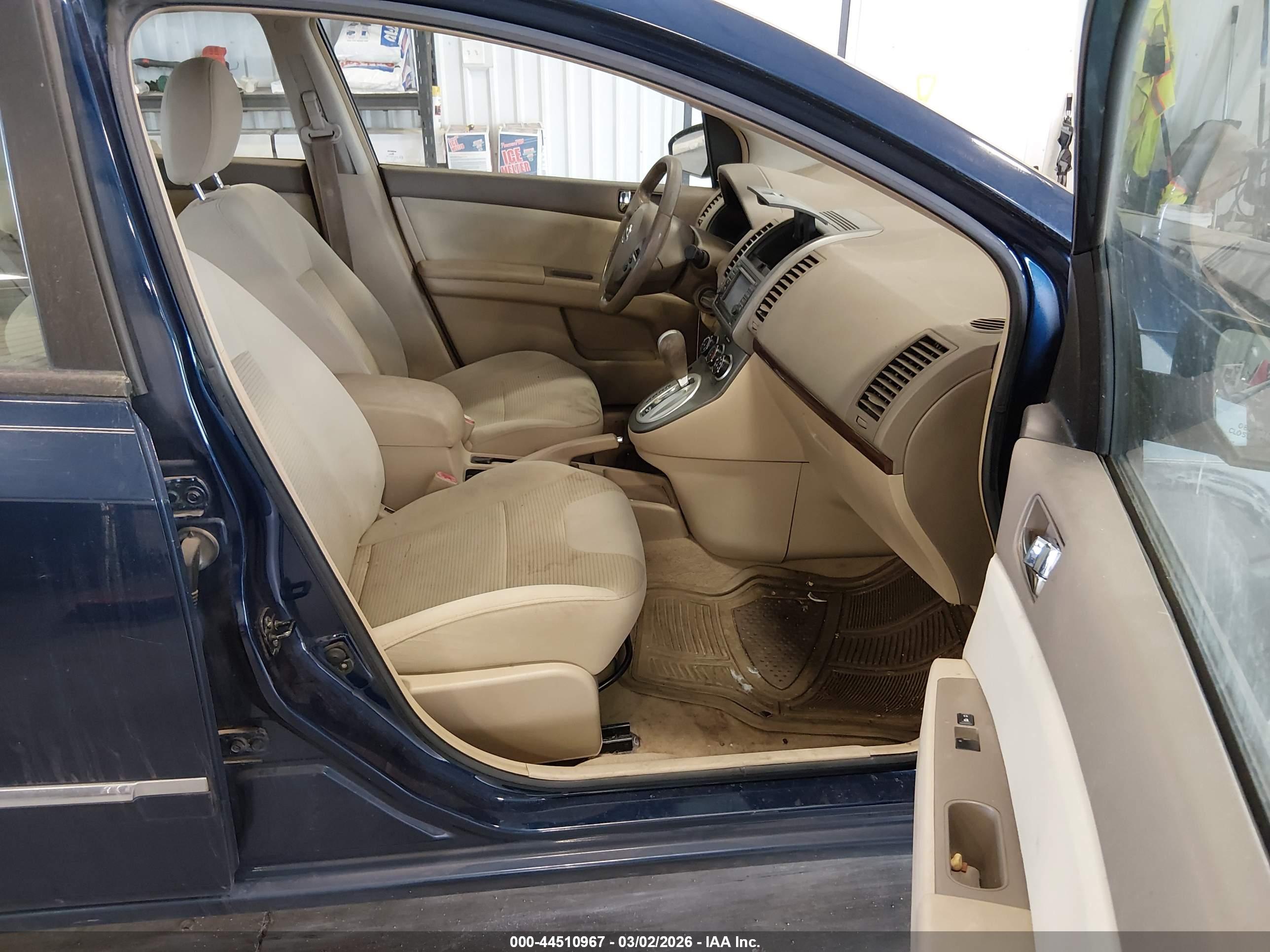 NISSAN SENTRA image 5