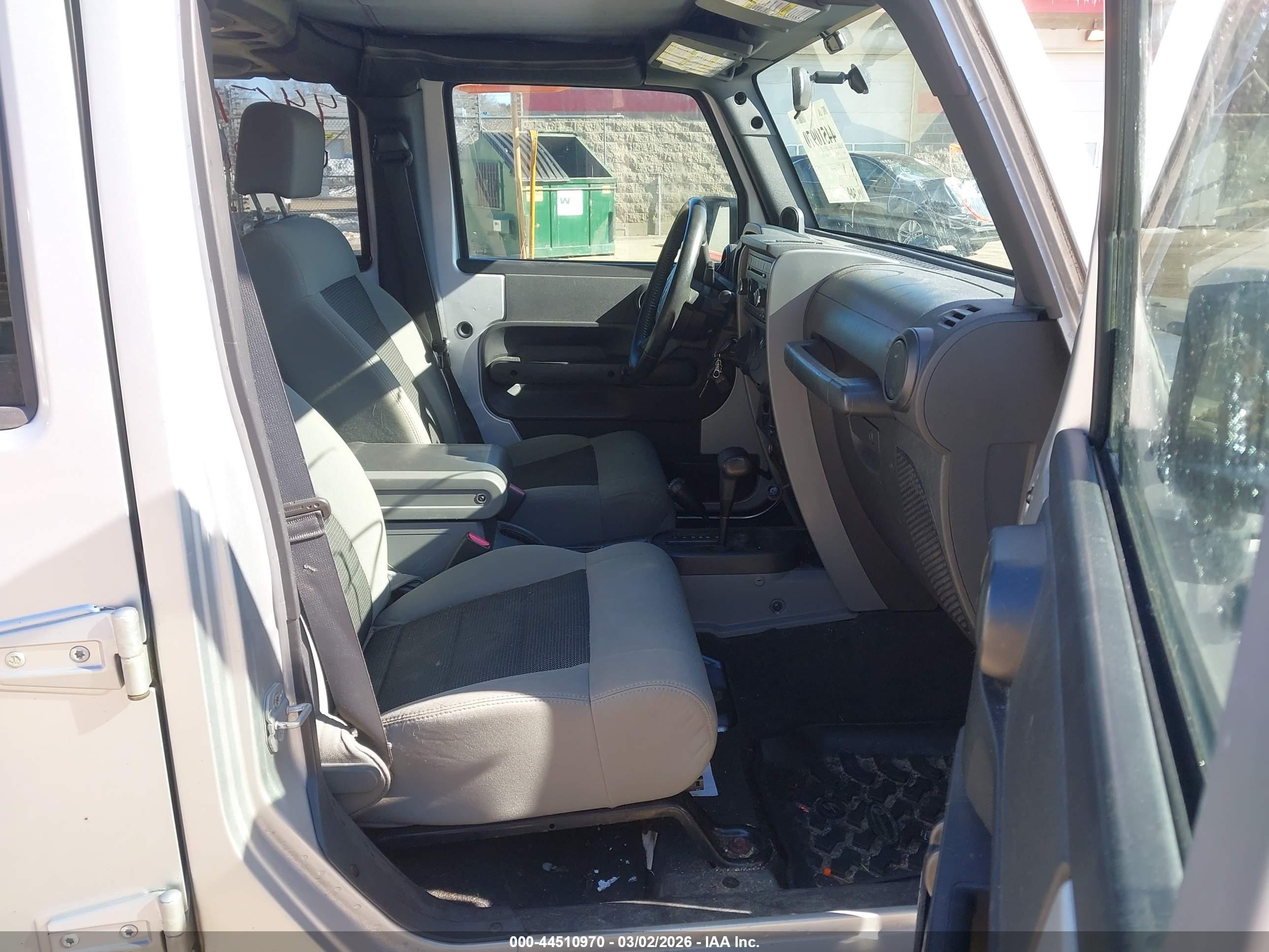 JEEP WRANGLER image 5