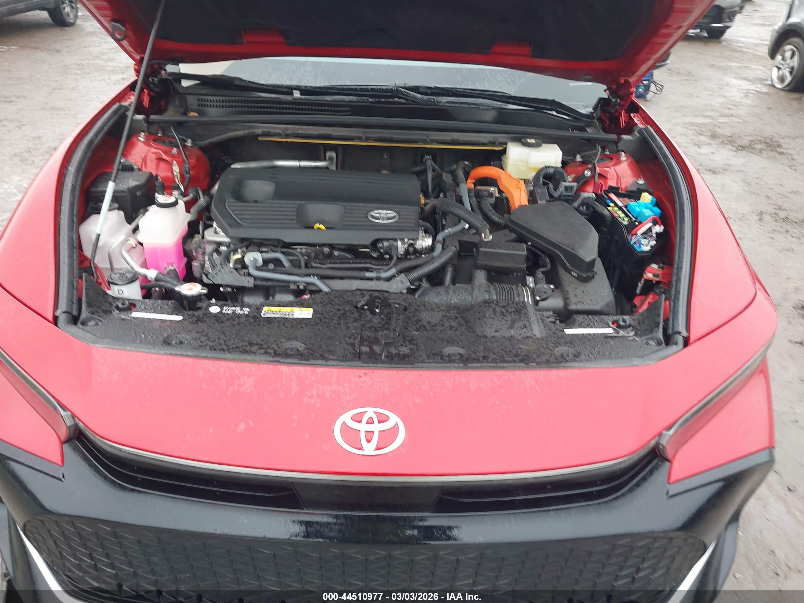 TOYOTA CROWN image 10