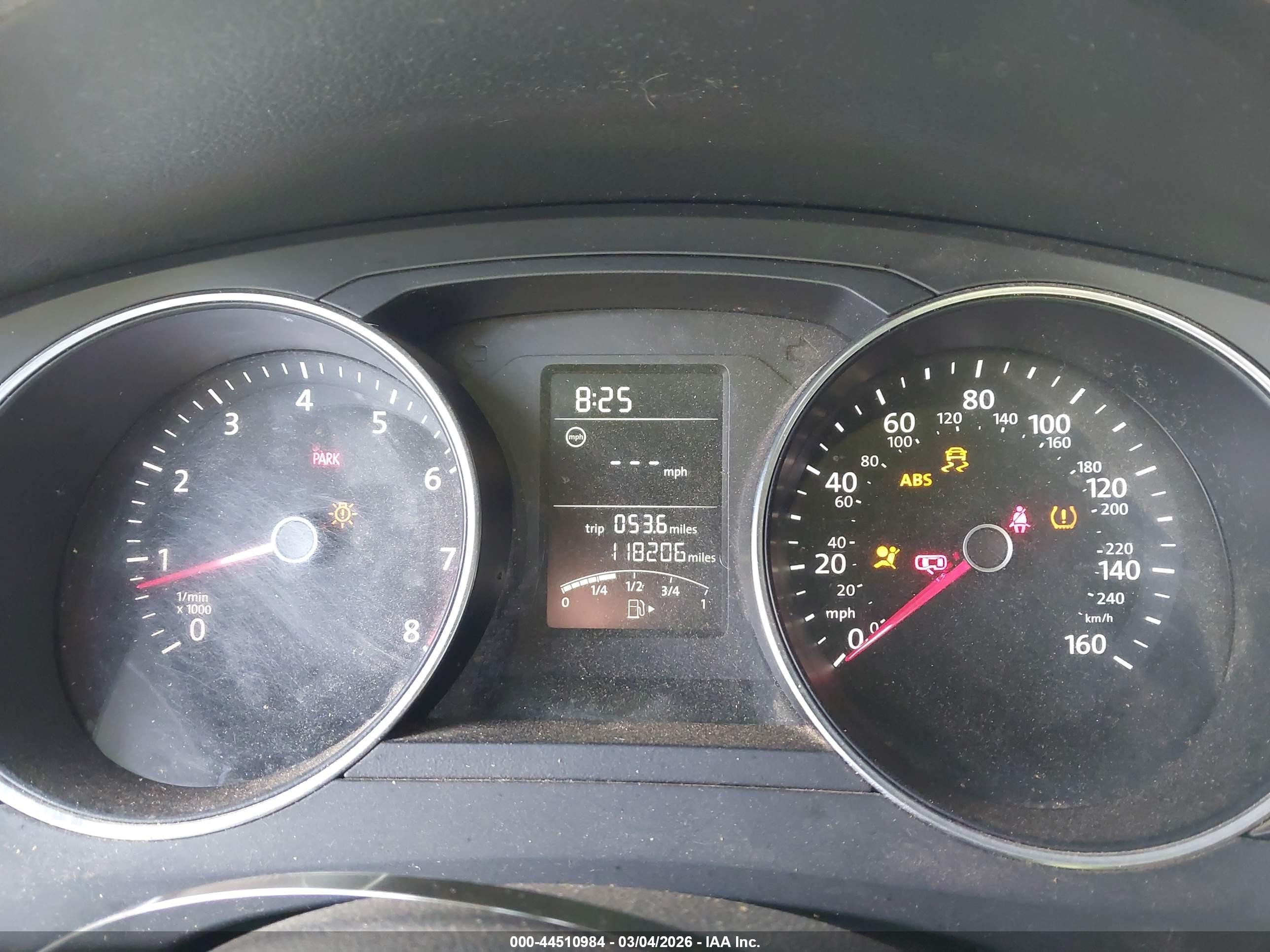 VOLKSWAGEN JETTA image 7