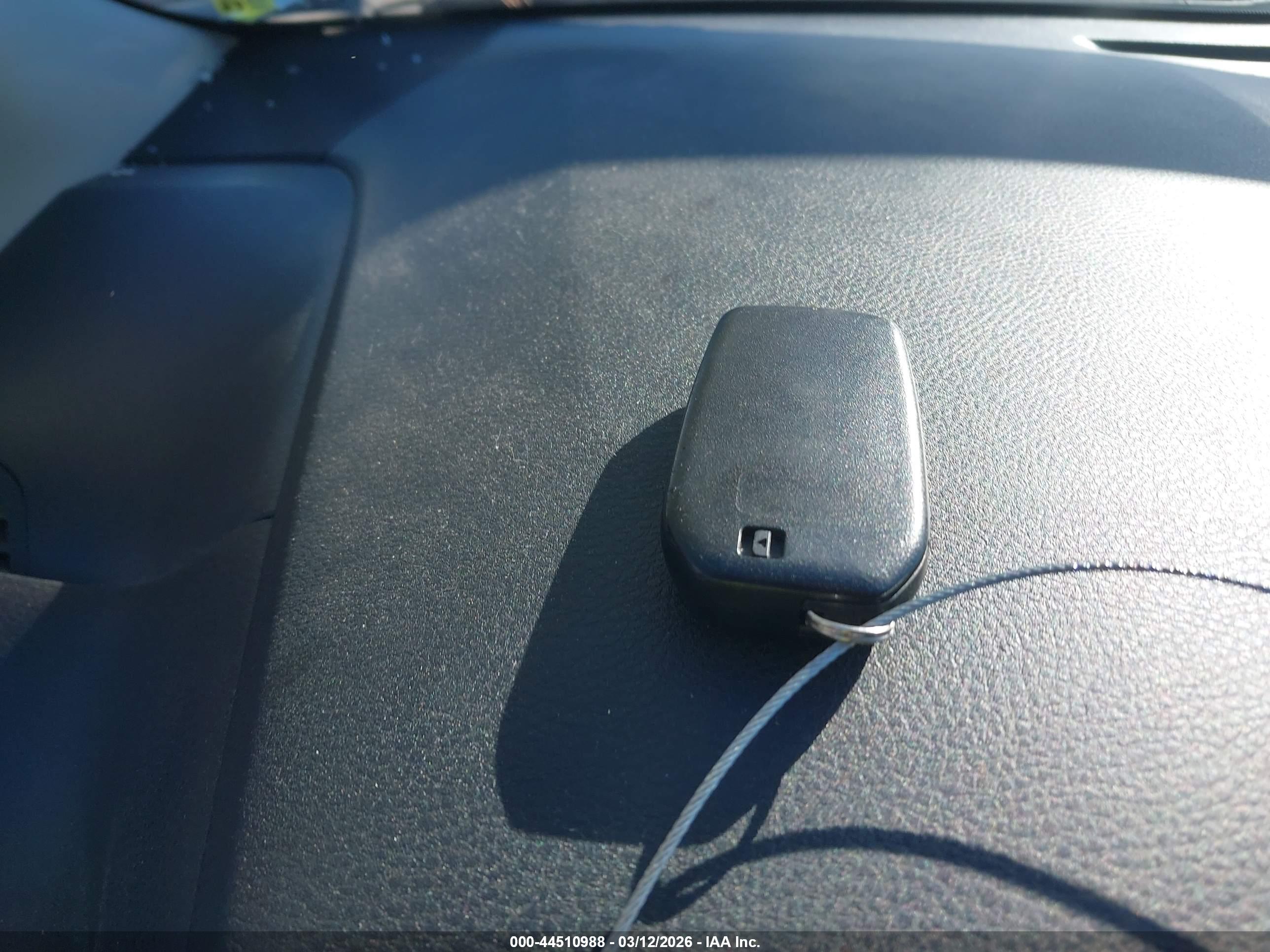 TOYOTA SIENNA image 11