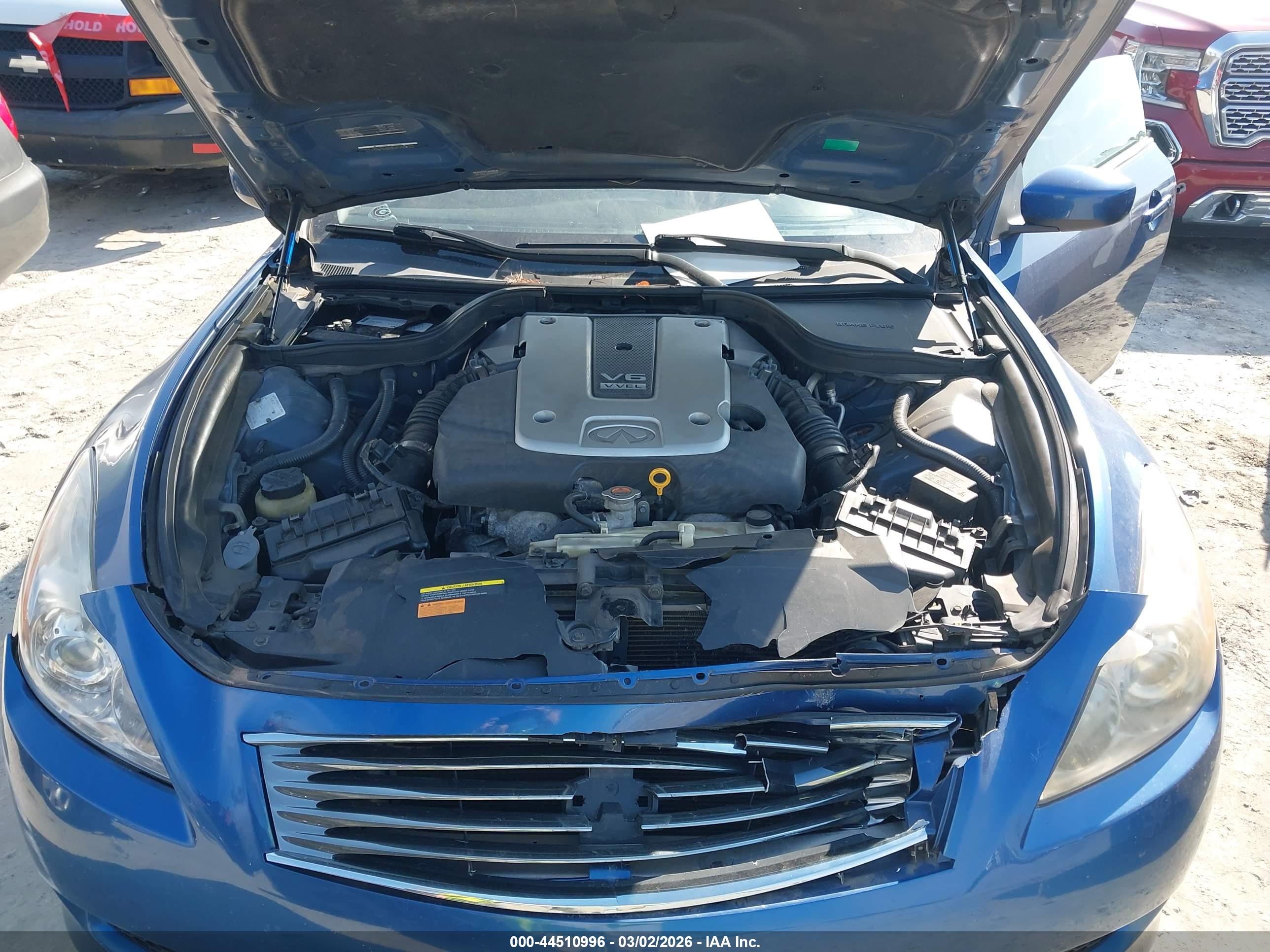 INFINITI G37 image 10