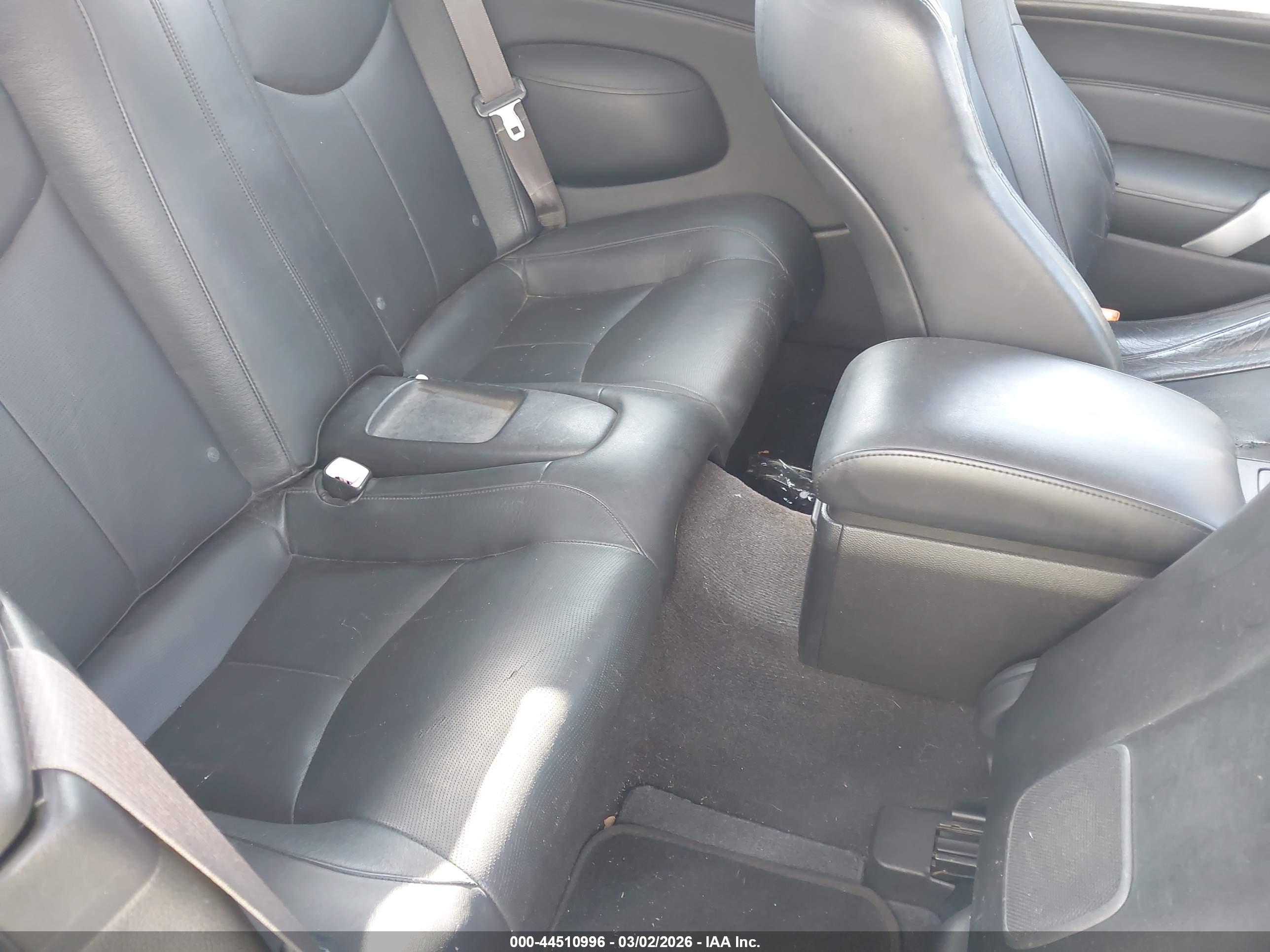 INFINITI G37 image 8