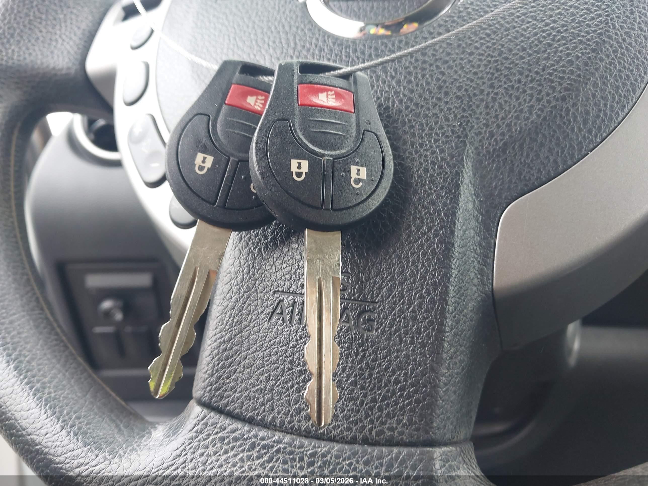 NISSAN ROGUE image 11