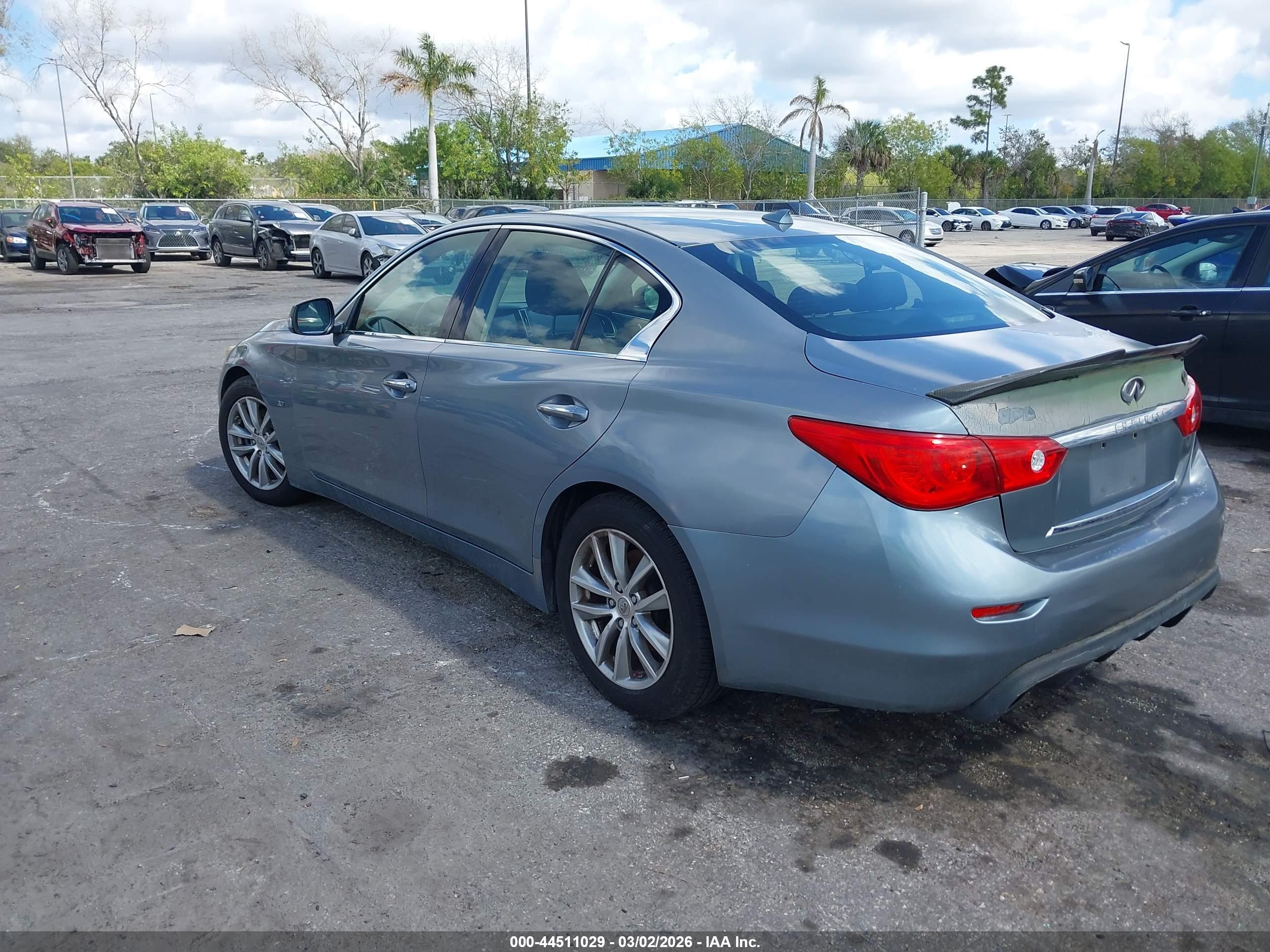INFINITI Q50 image 3