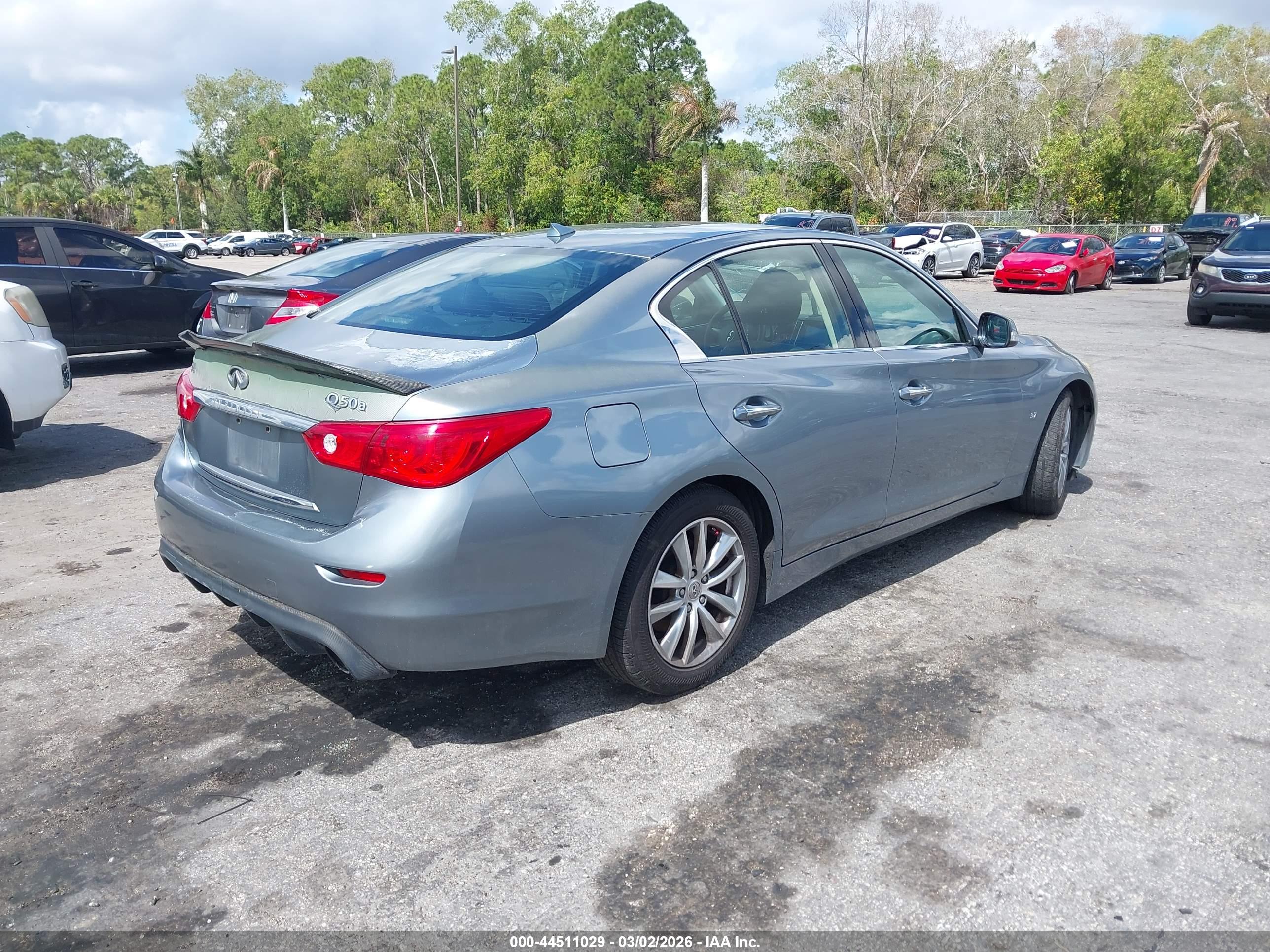 INFINITI Q50 image 4
