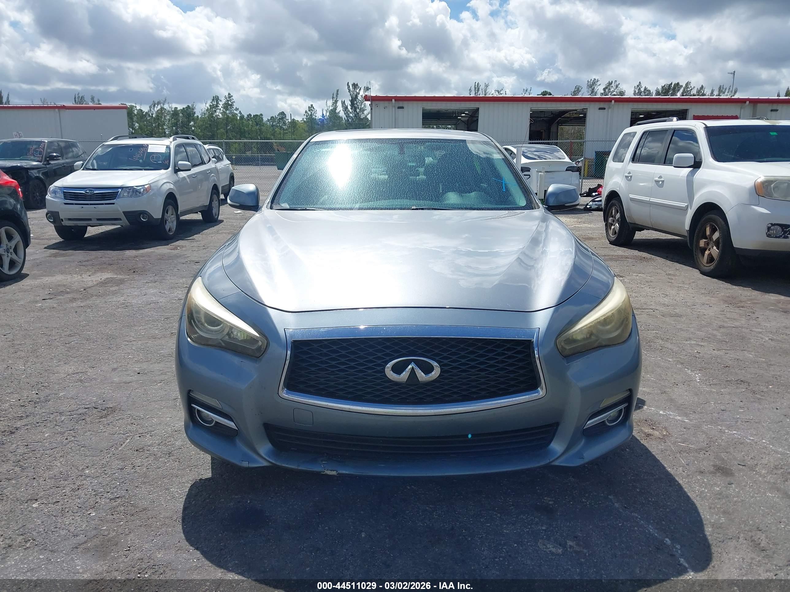 INFINITI Q50 image 6