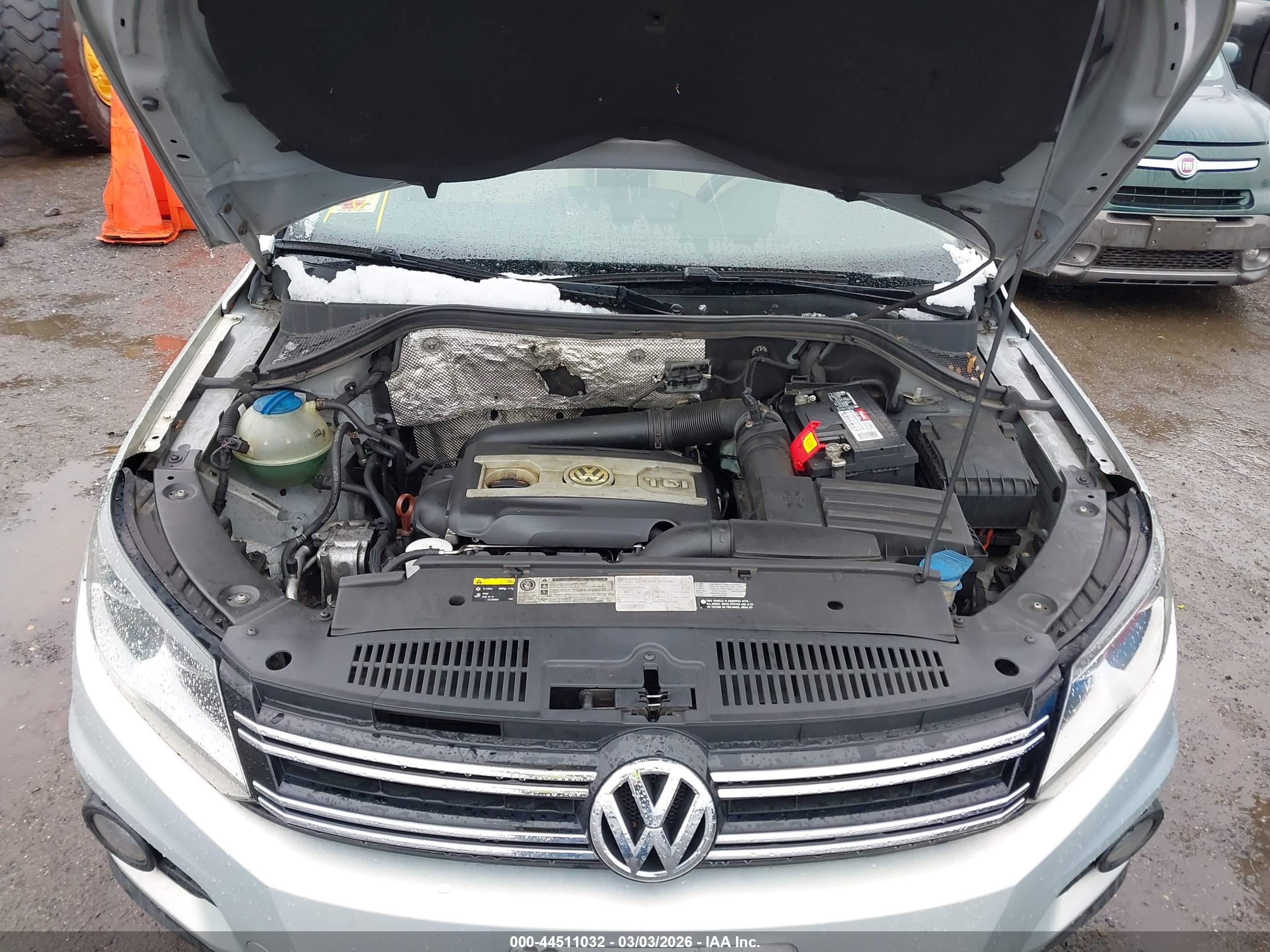 VOLKSWAGEN TIGUAN image 10