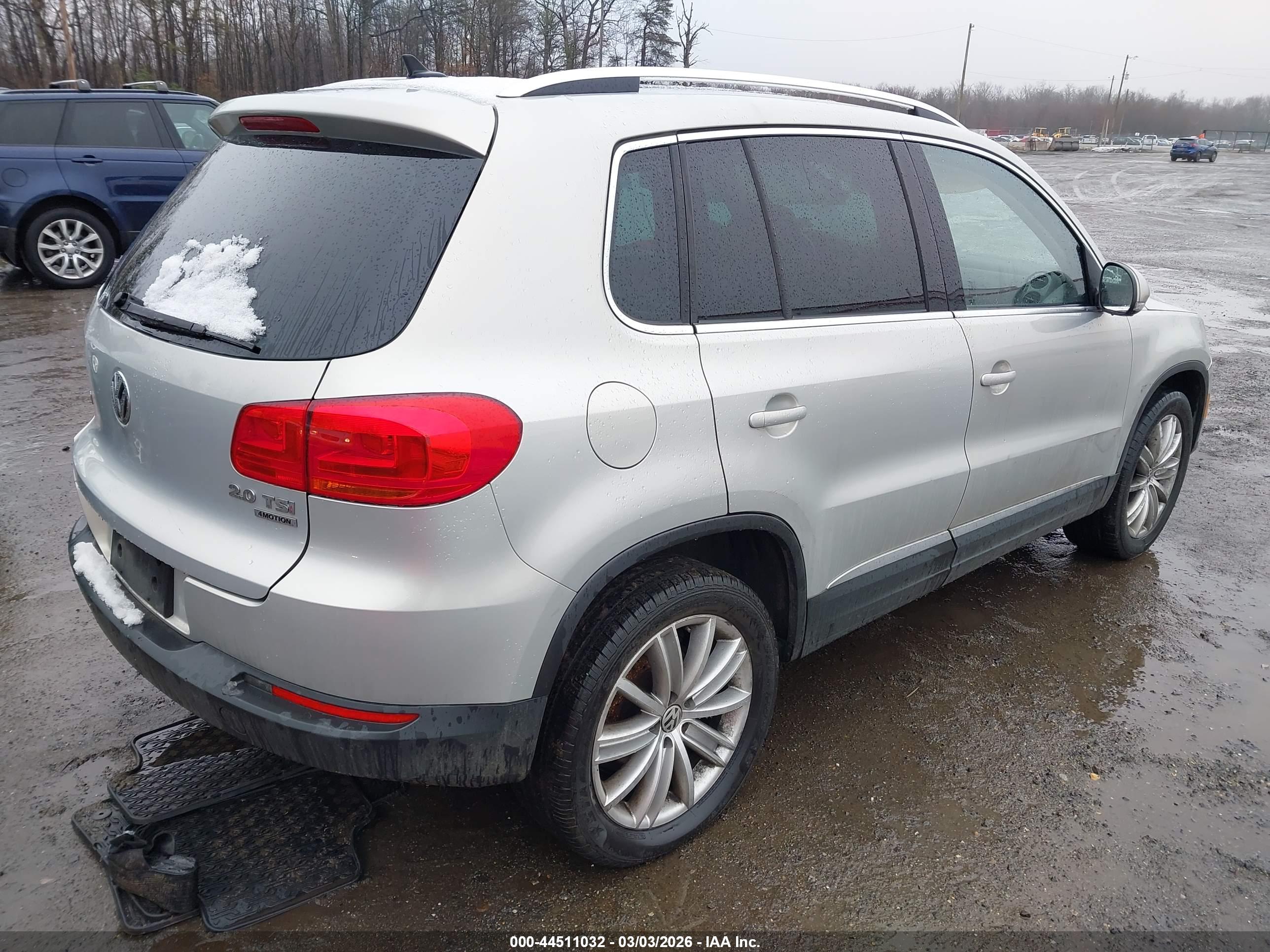 VOLKSWAGEN TIGUAN image 4