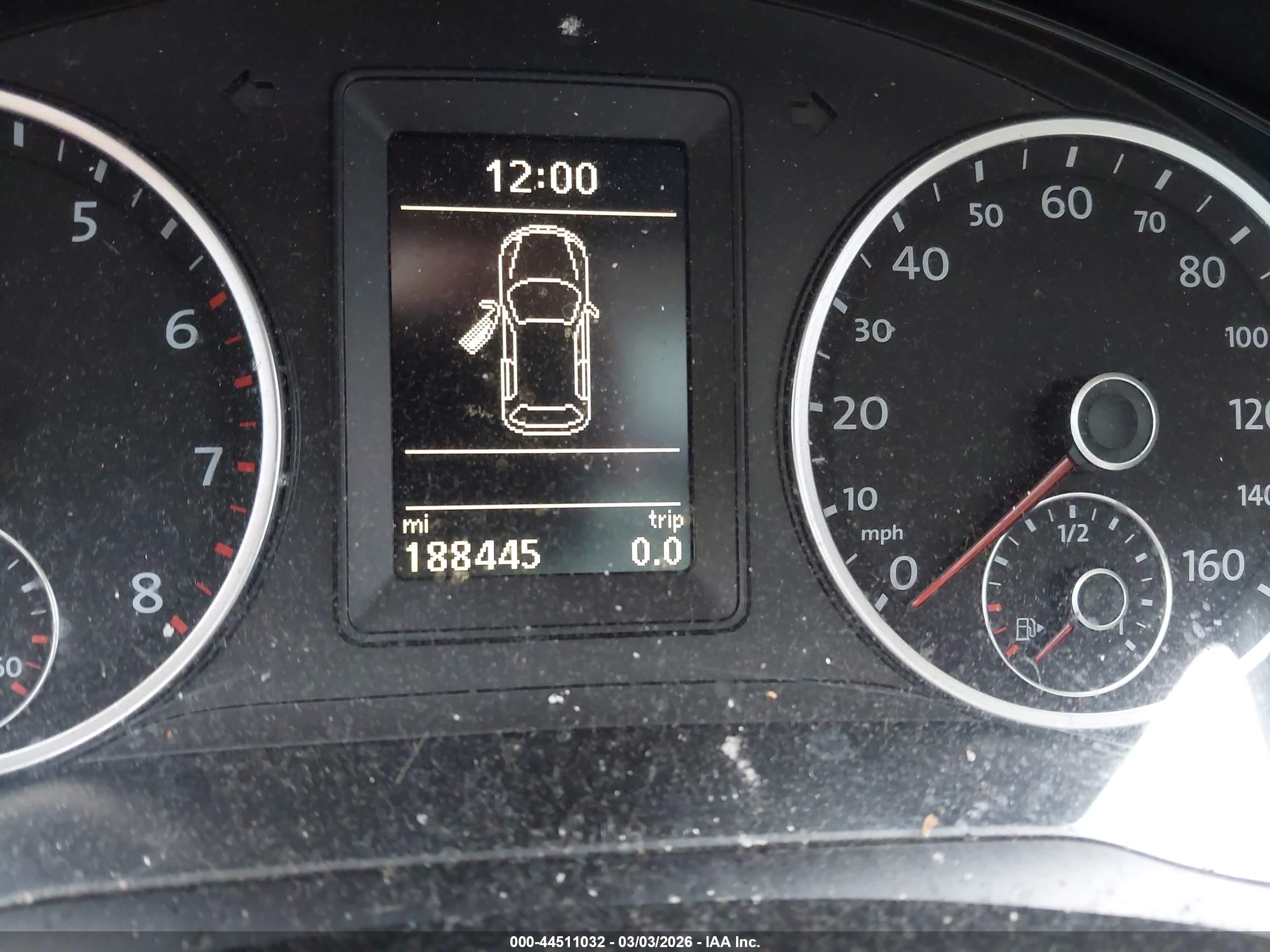 VOLKSWAGEN TIGUAN image 7