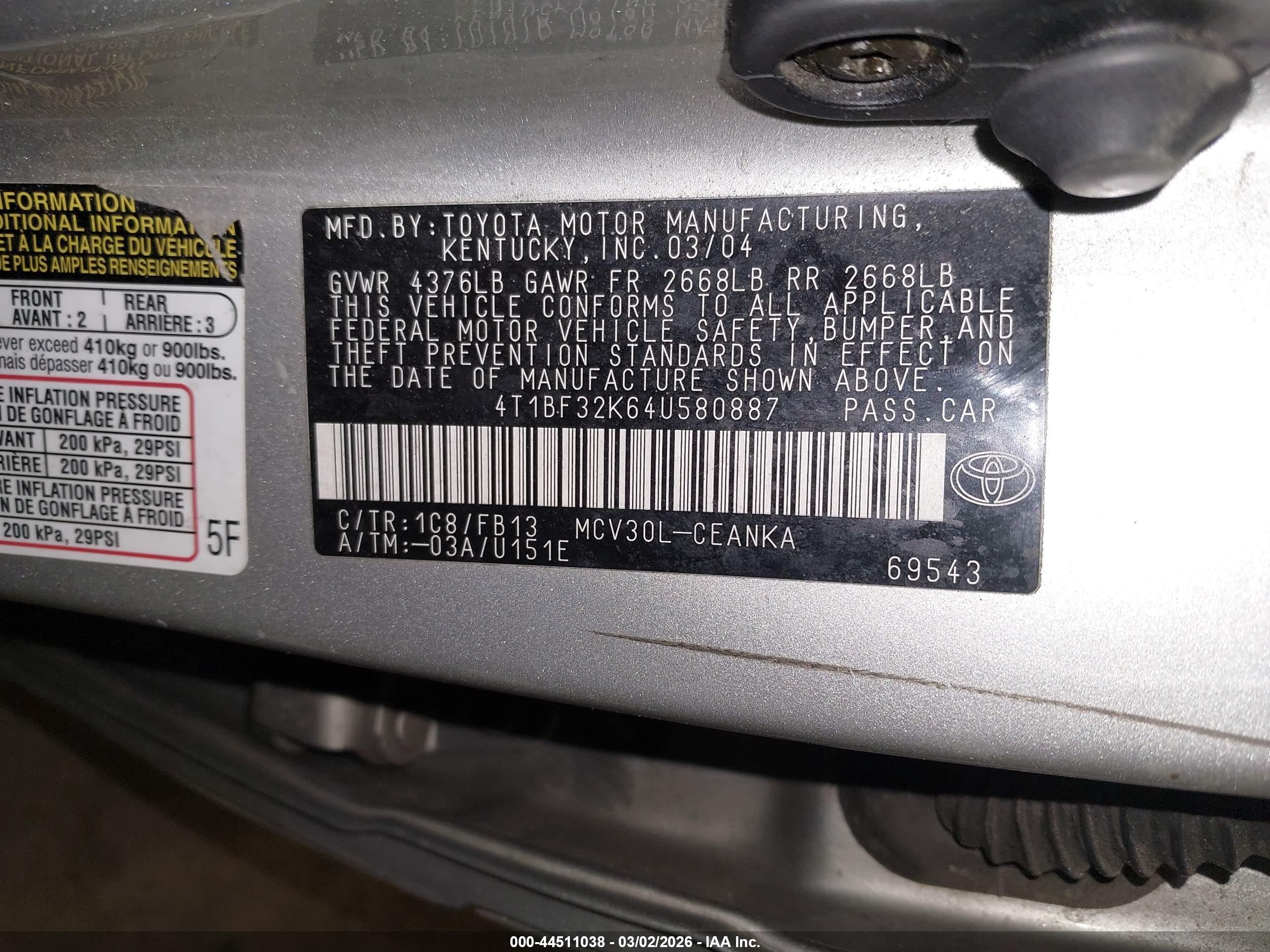 TOYOTA CAMRY image 9