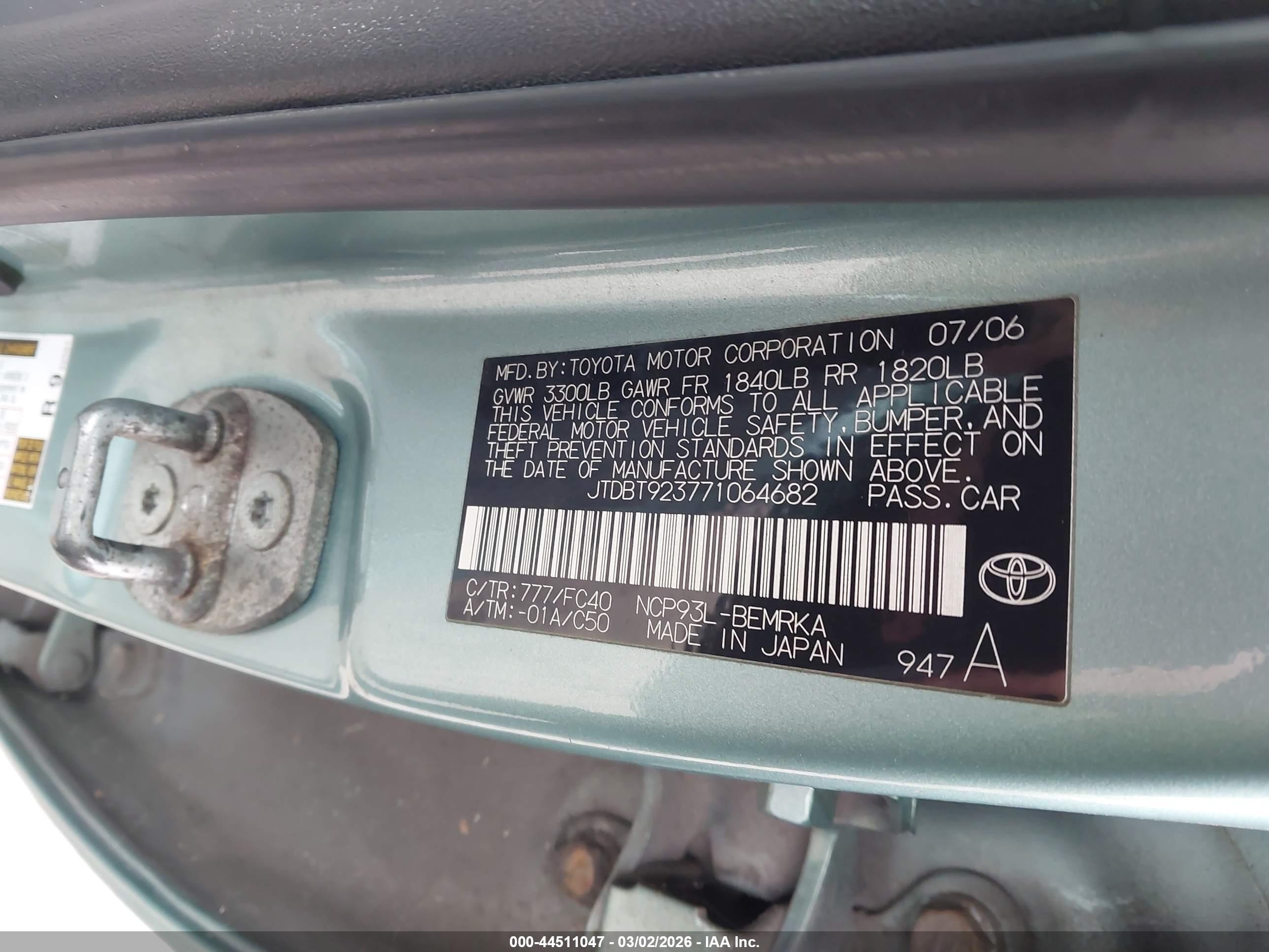 TOYOTA YARIS image 9