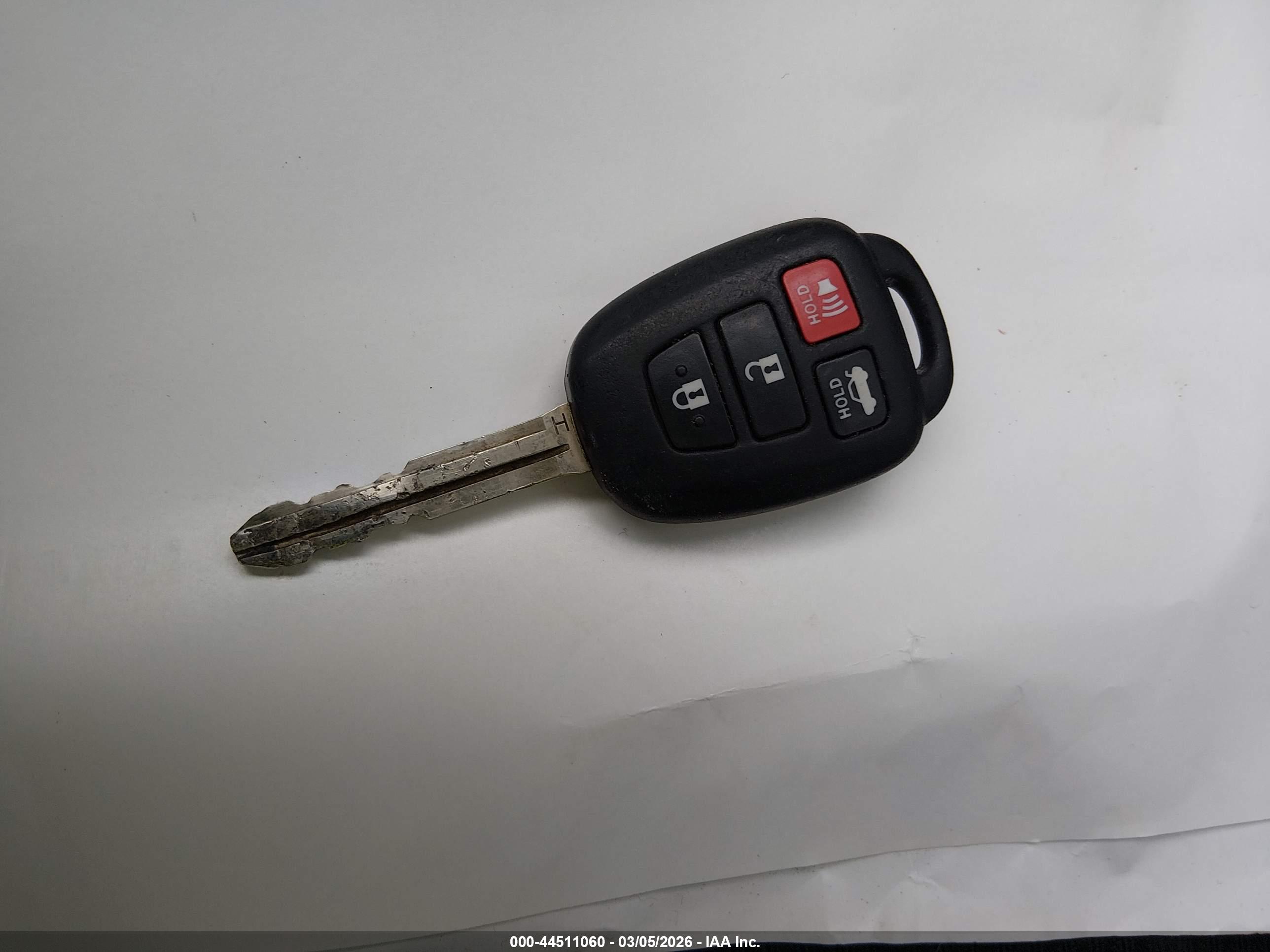 TOYOTA CAMRY image 11