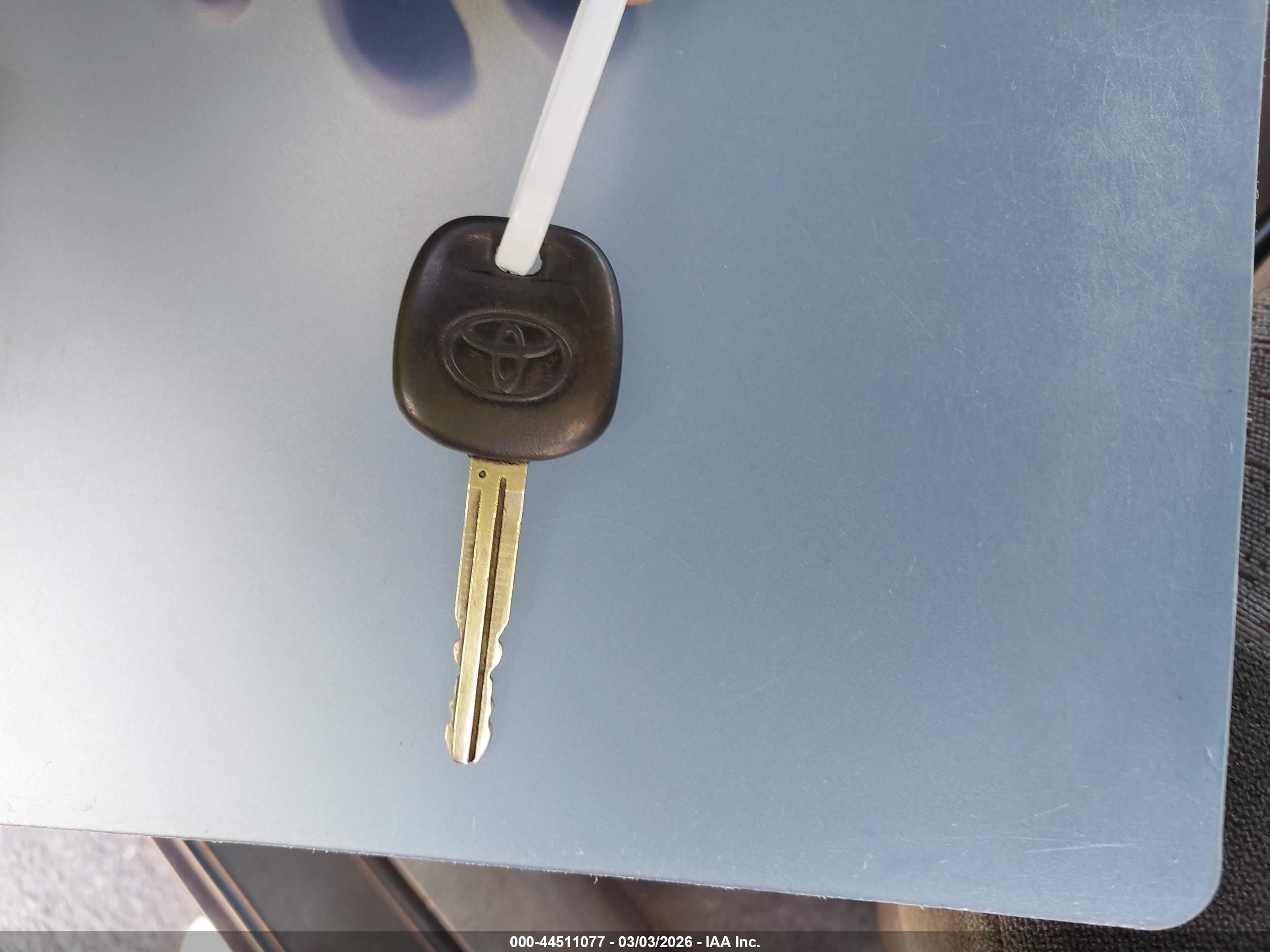 TOYOTA COROLLA image 11