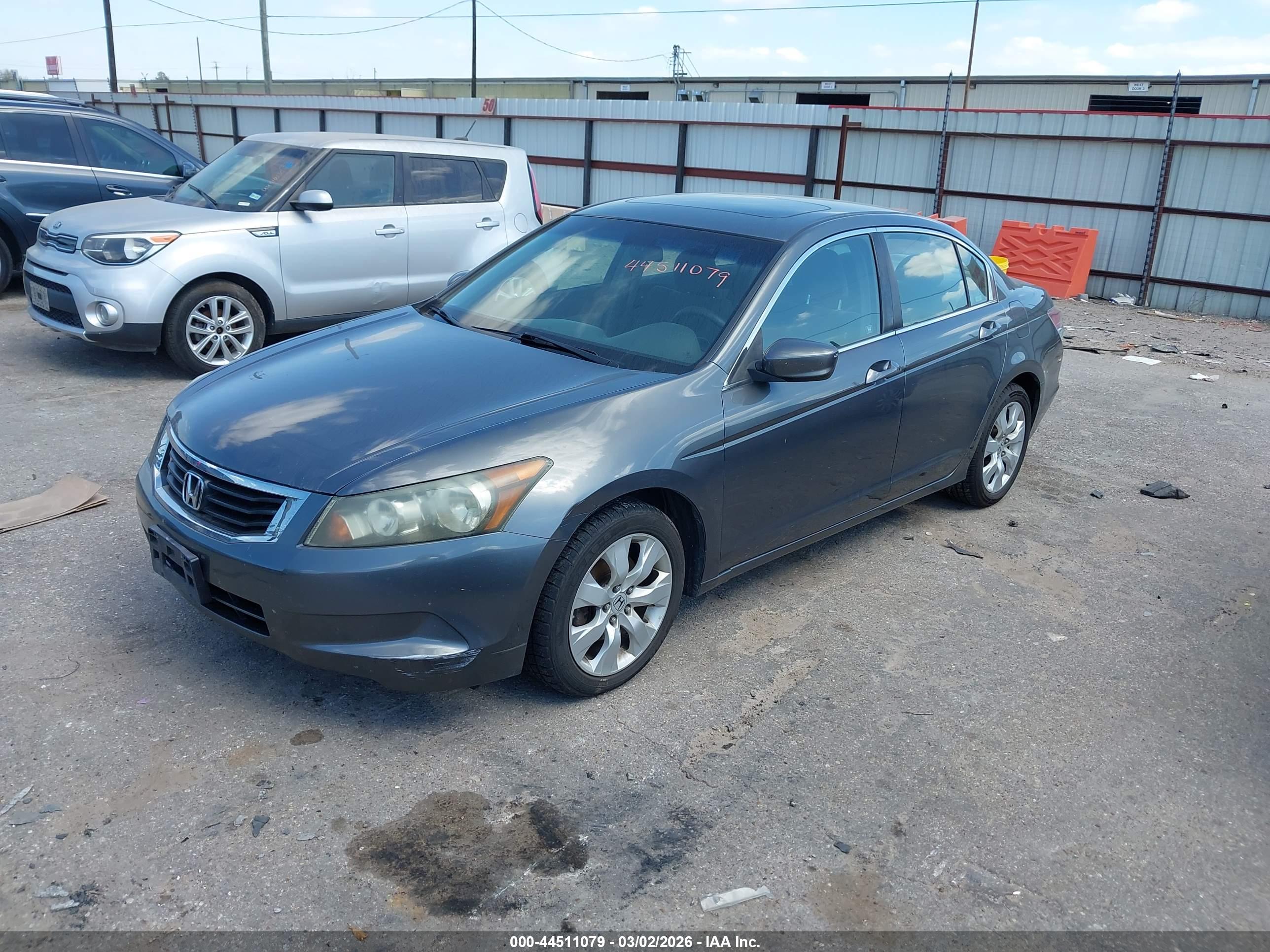 HONDA ACCORD image 2