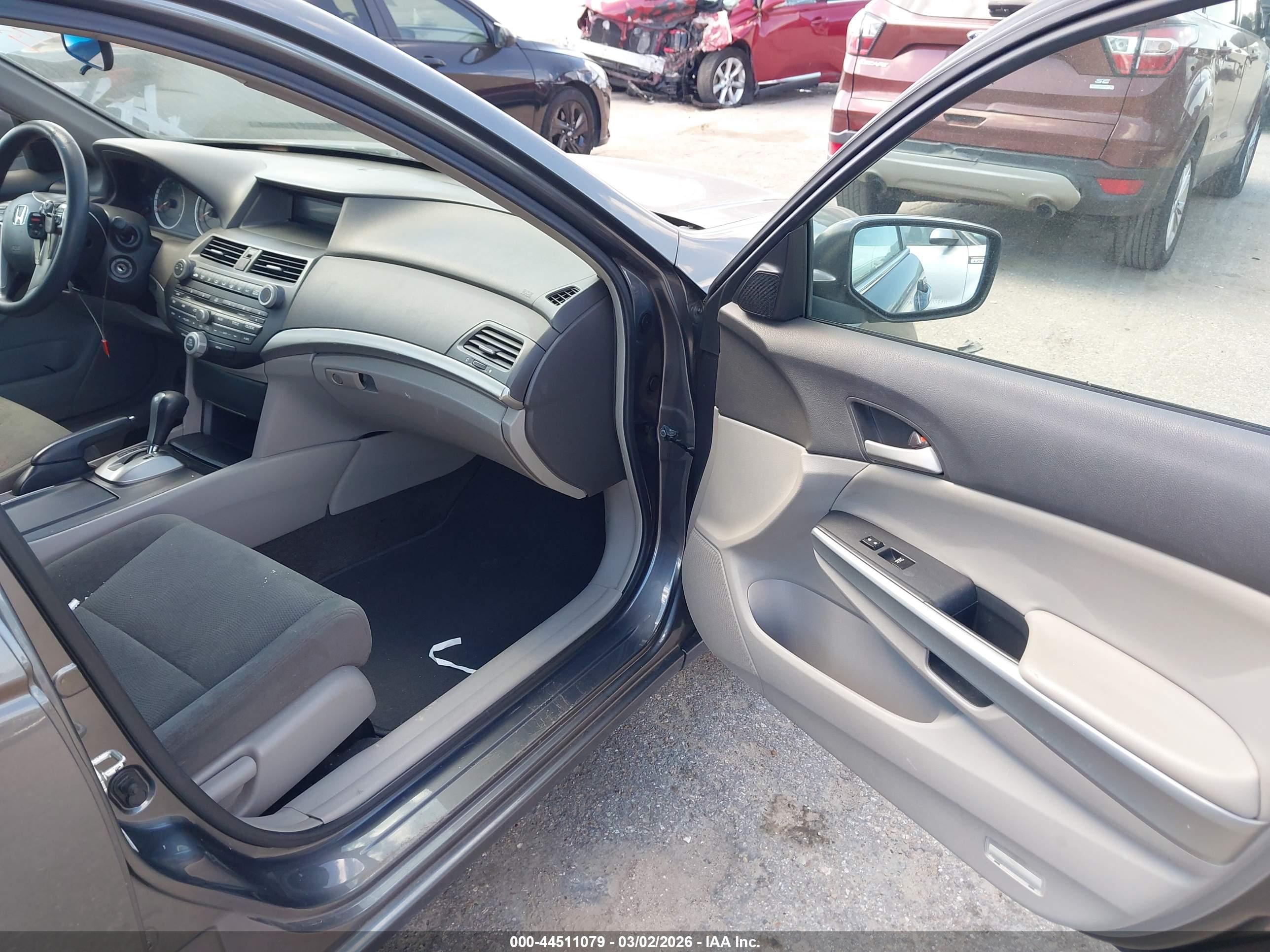 HONDA ACCORD image 5