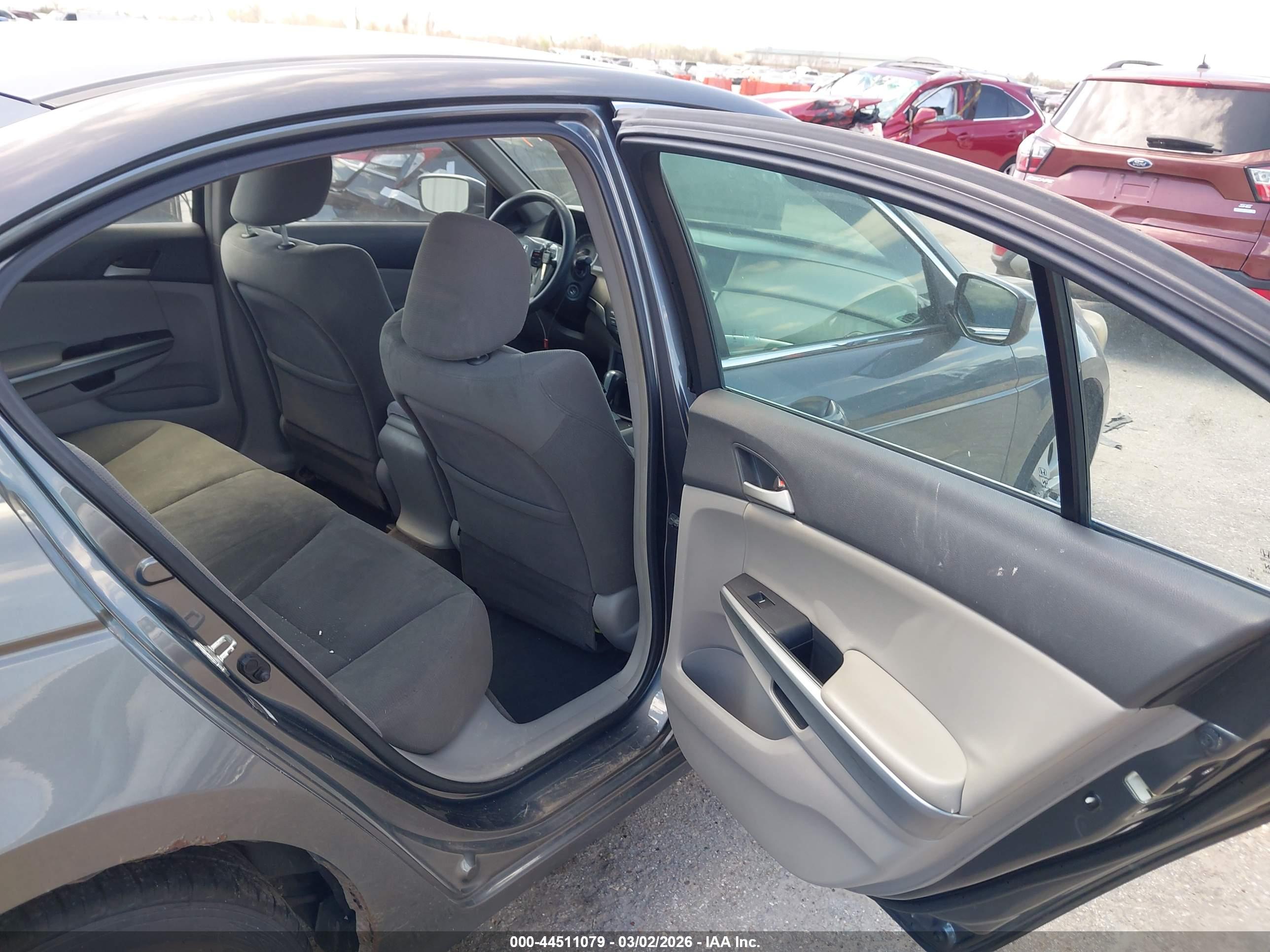 HONDA ACCORD image 8