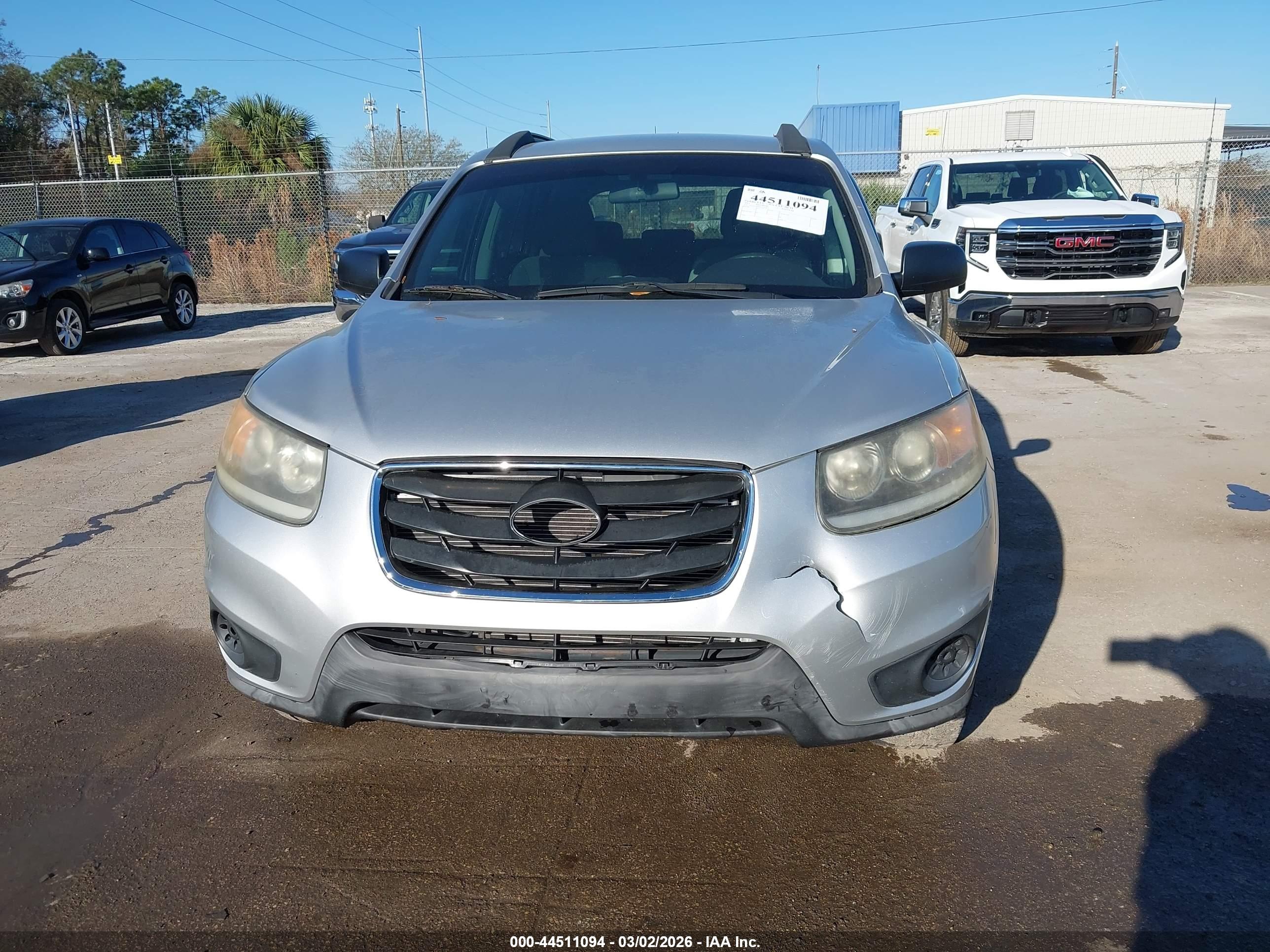 HYUNDAI SANTA image 6