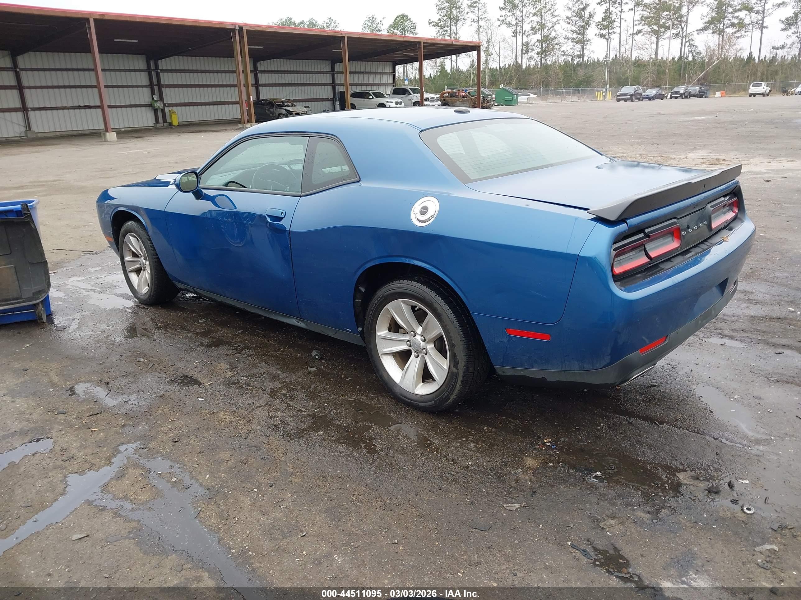 DODGE CHALLENGER image 3