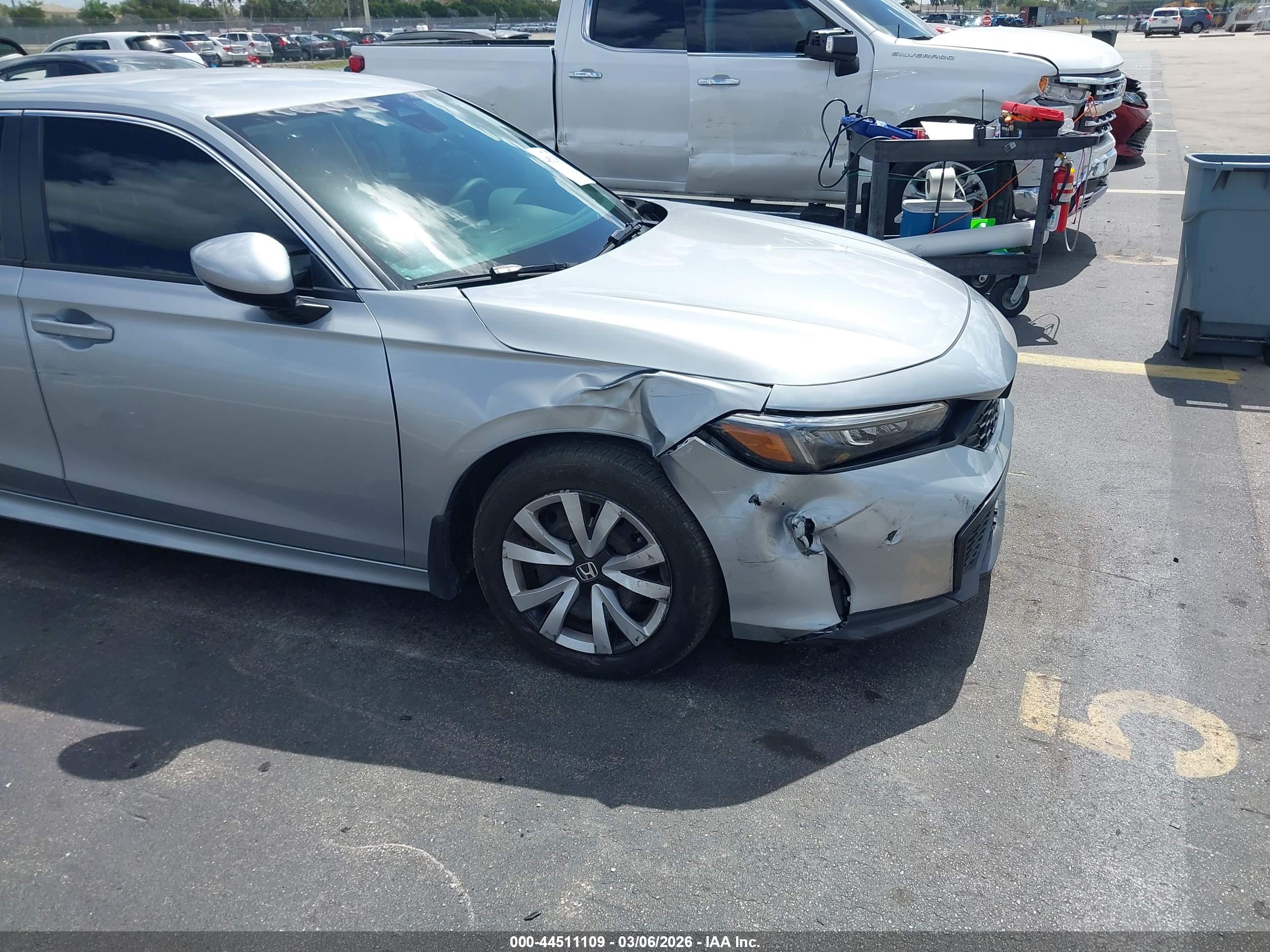 HONDA CIVIC image 6
