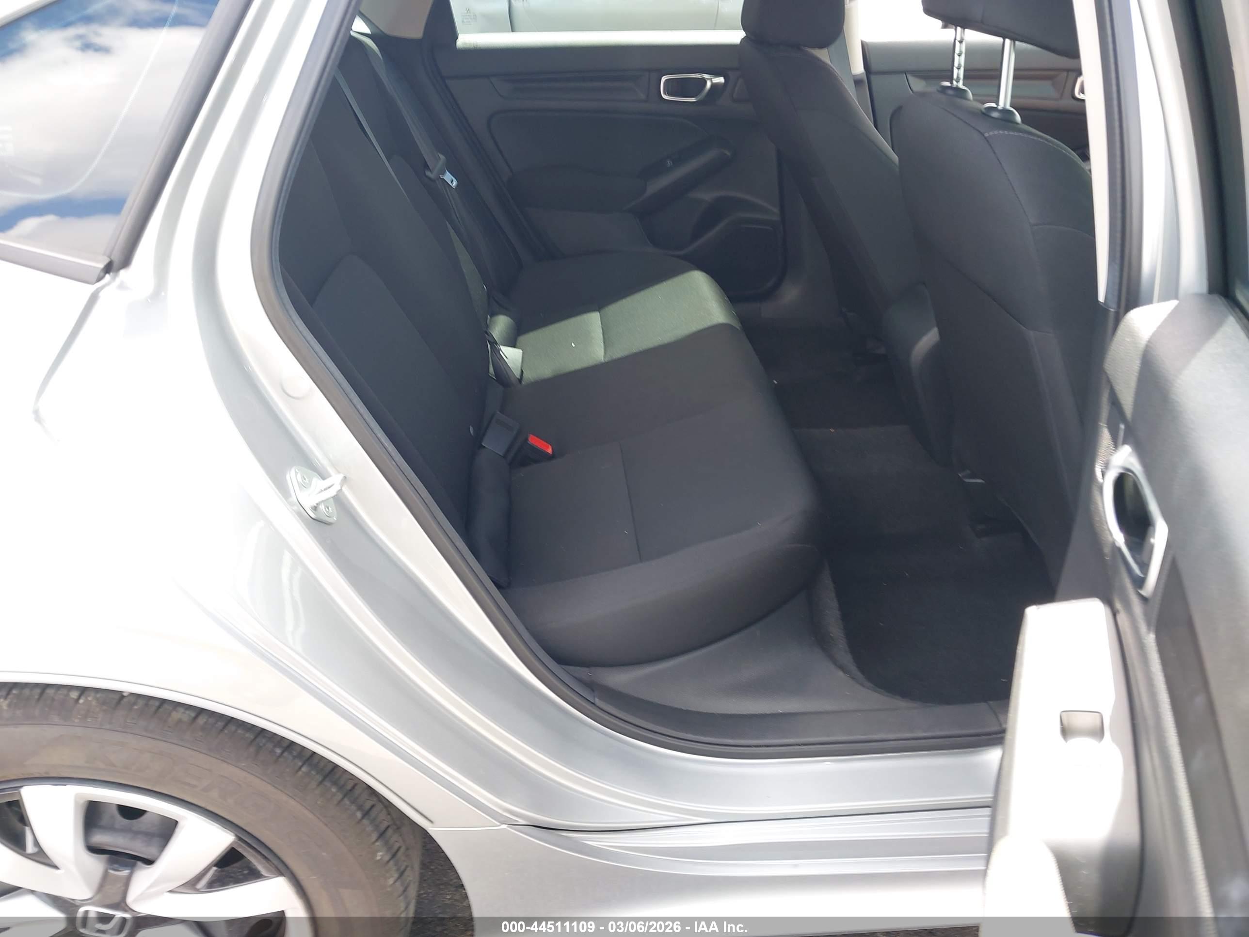 HONDA CIVIC image 8