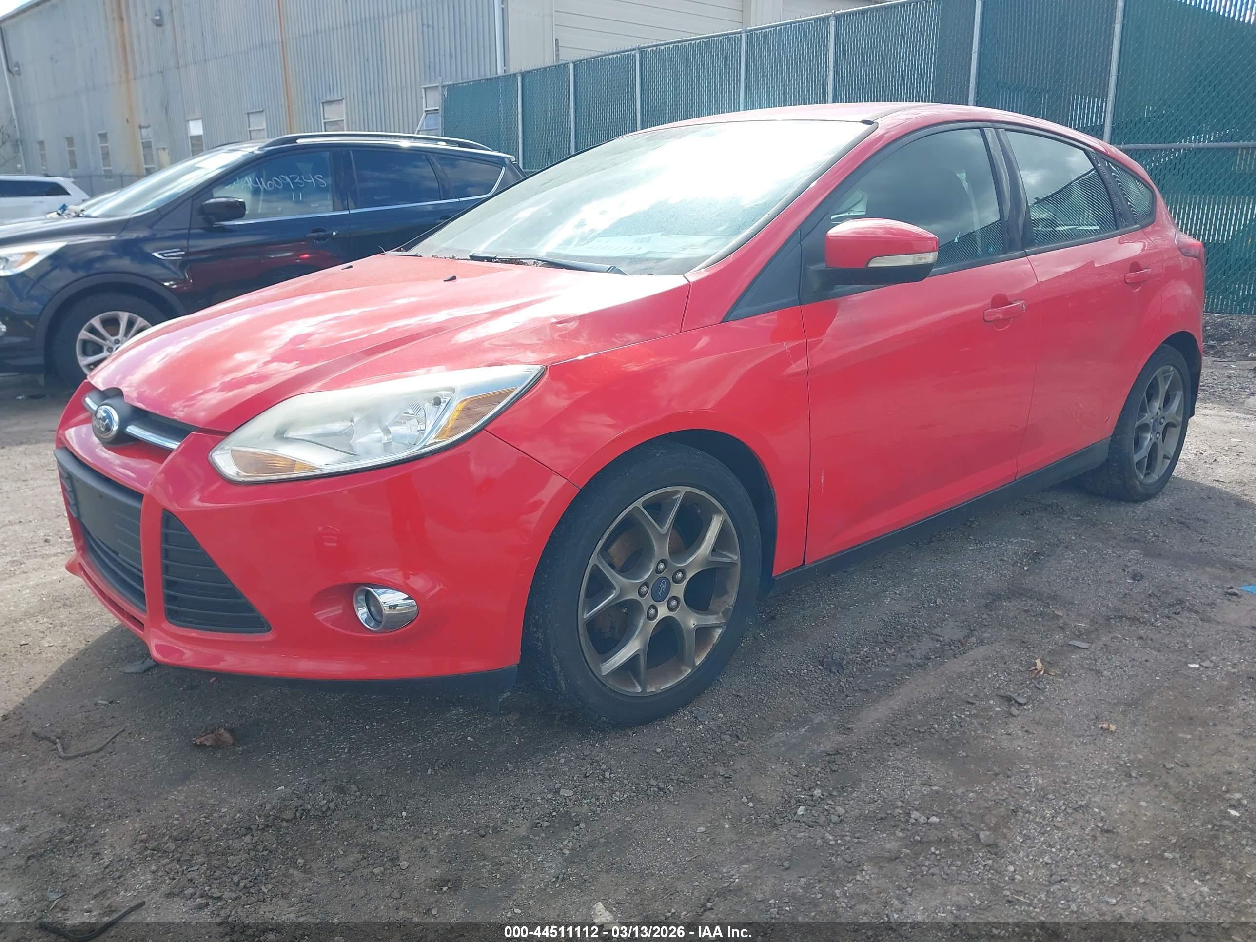 FORD FOCUS image 2