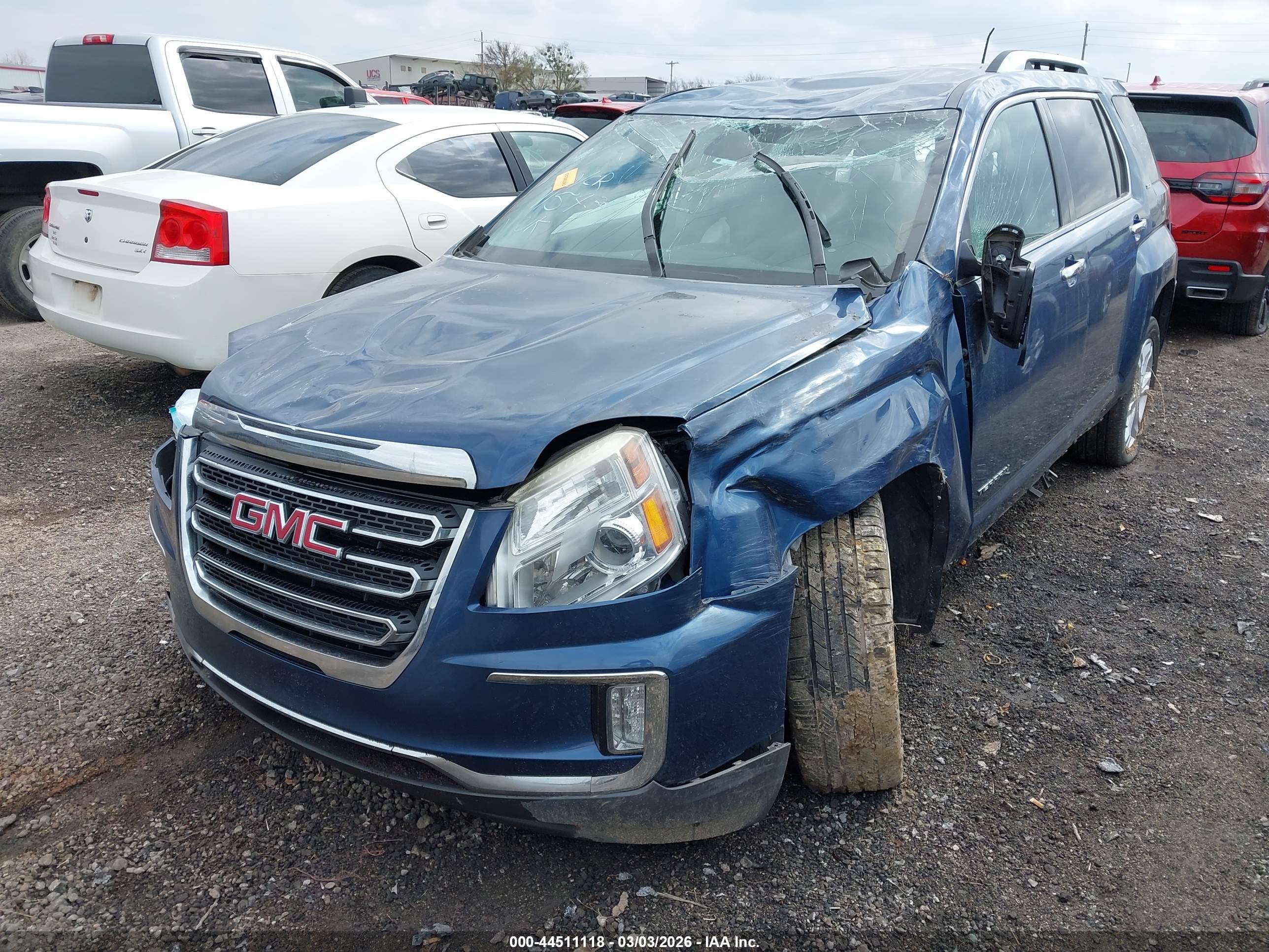 GMC TERRAIN image 6