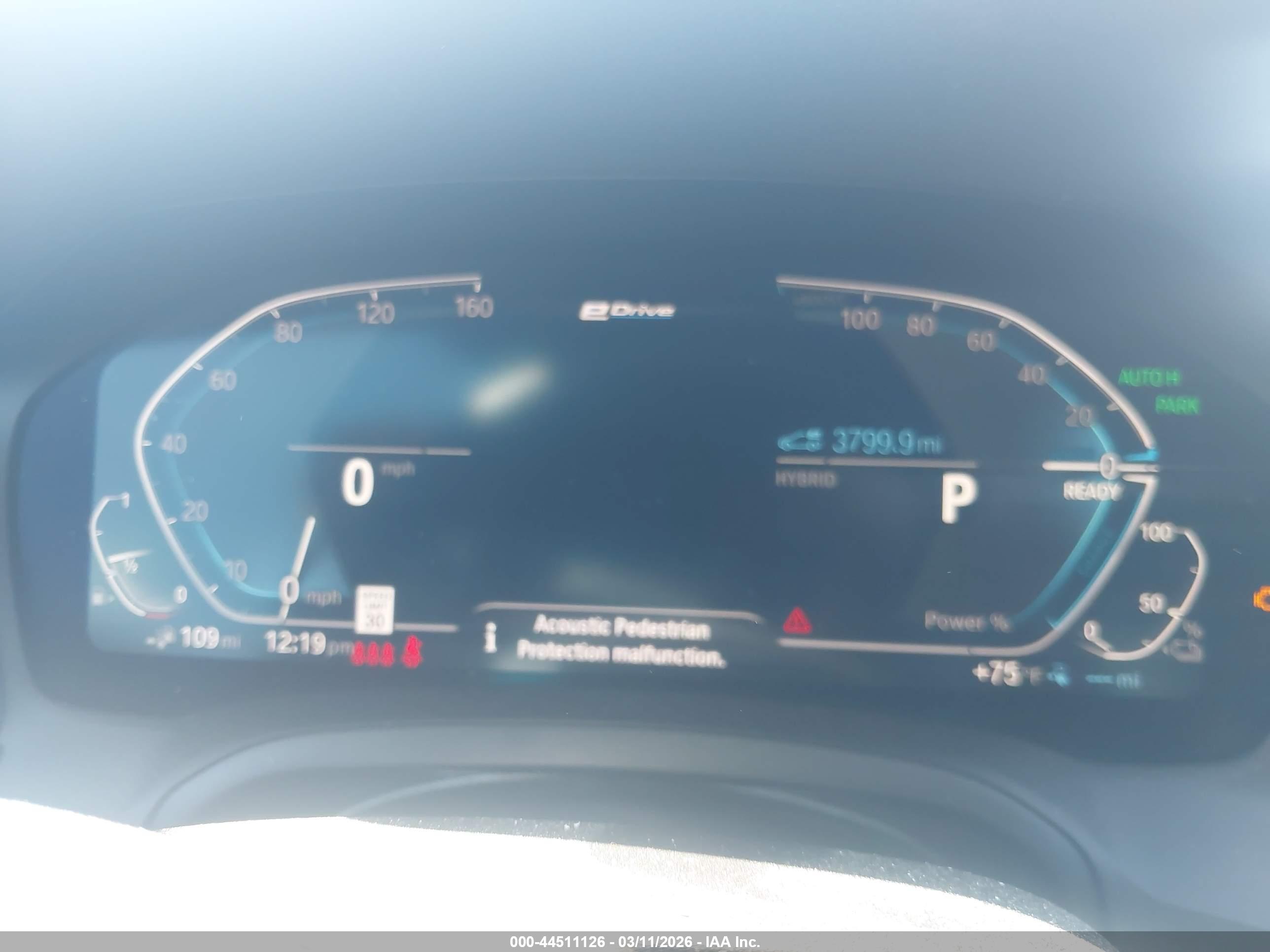 BMW 330E image 7
