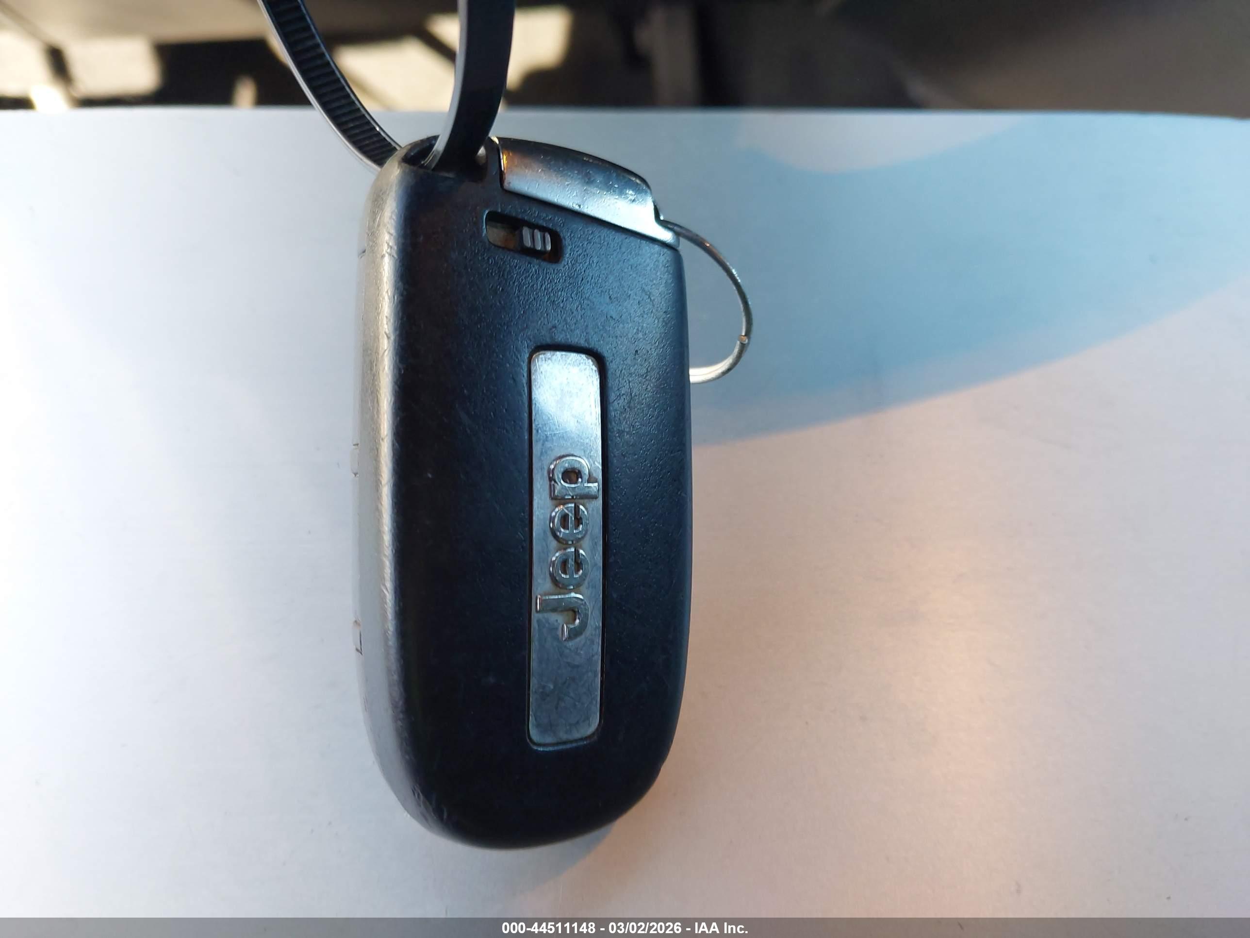 JEEP GRAND image 11