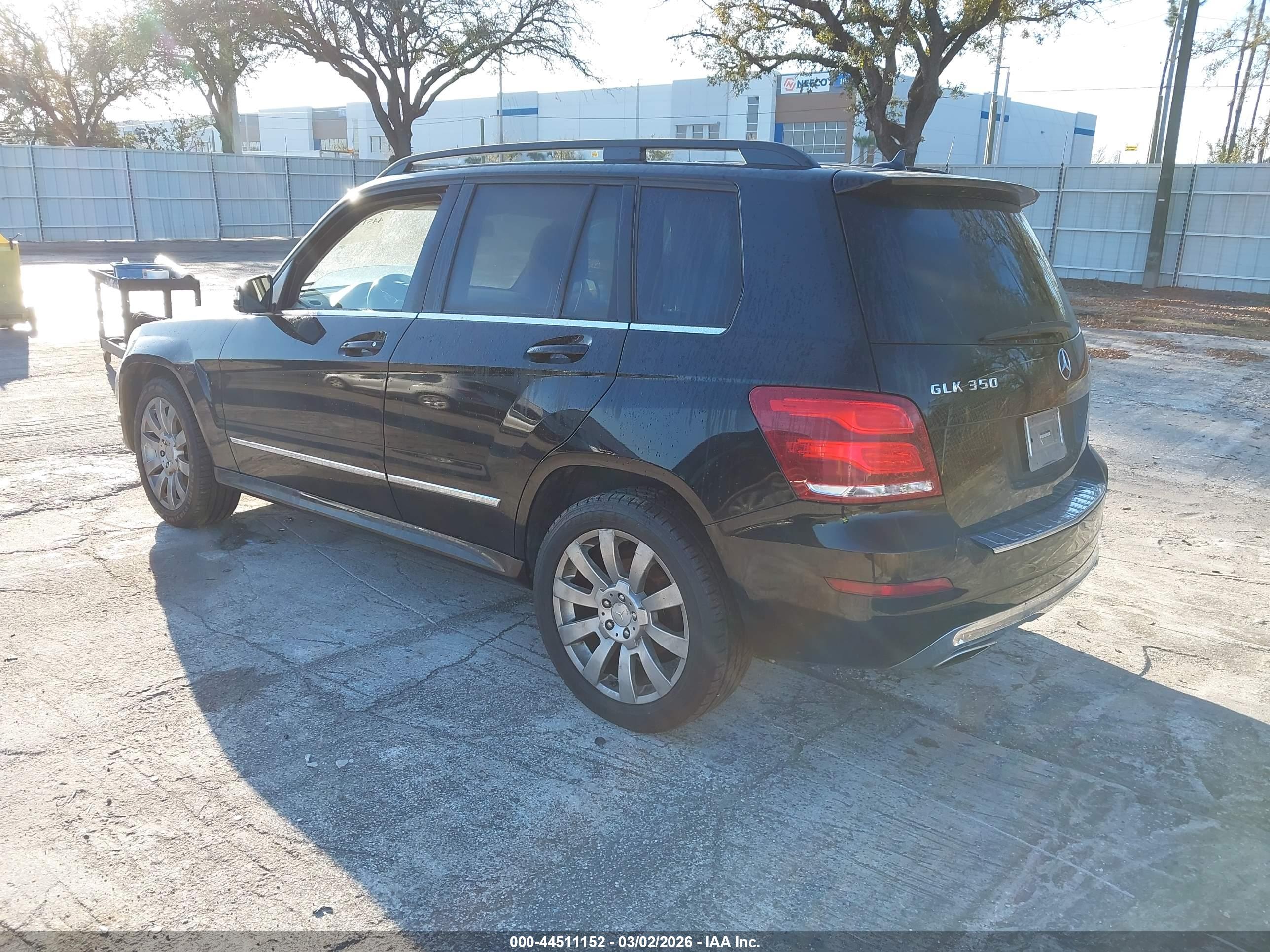 MERCEDES-BENZ GLK image 3