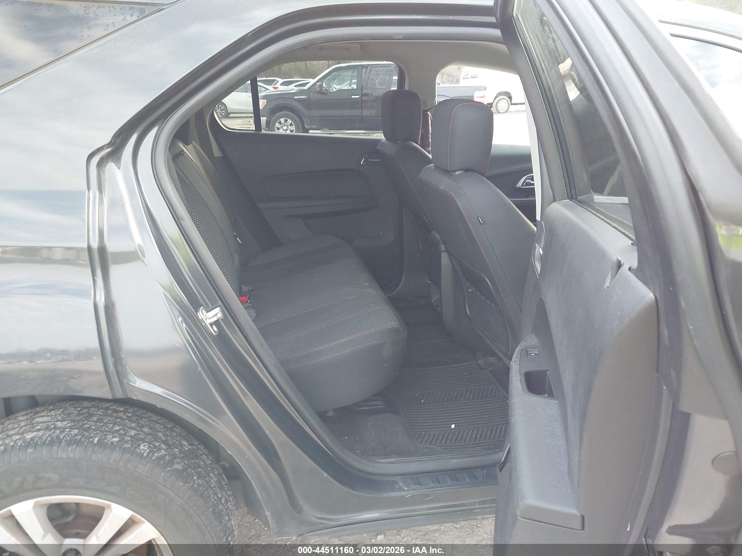 CHEVROLET EQUINOX image 8