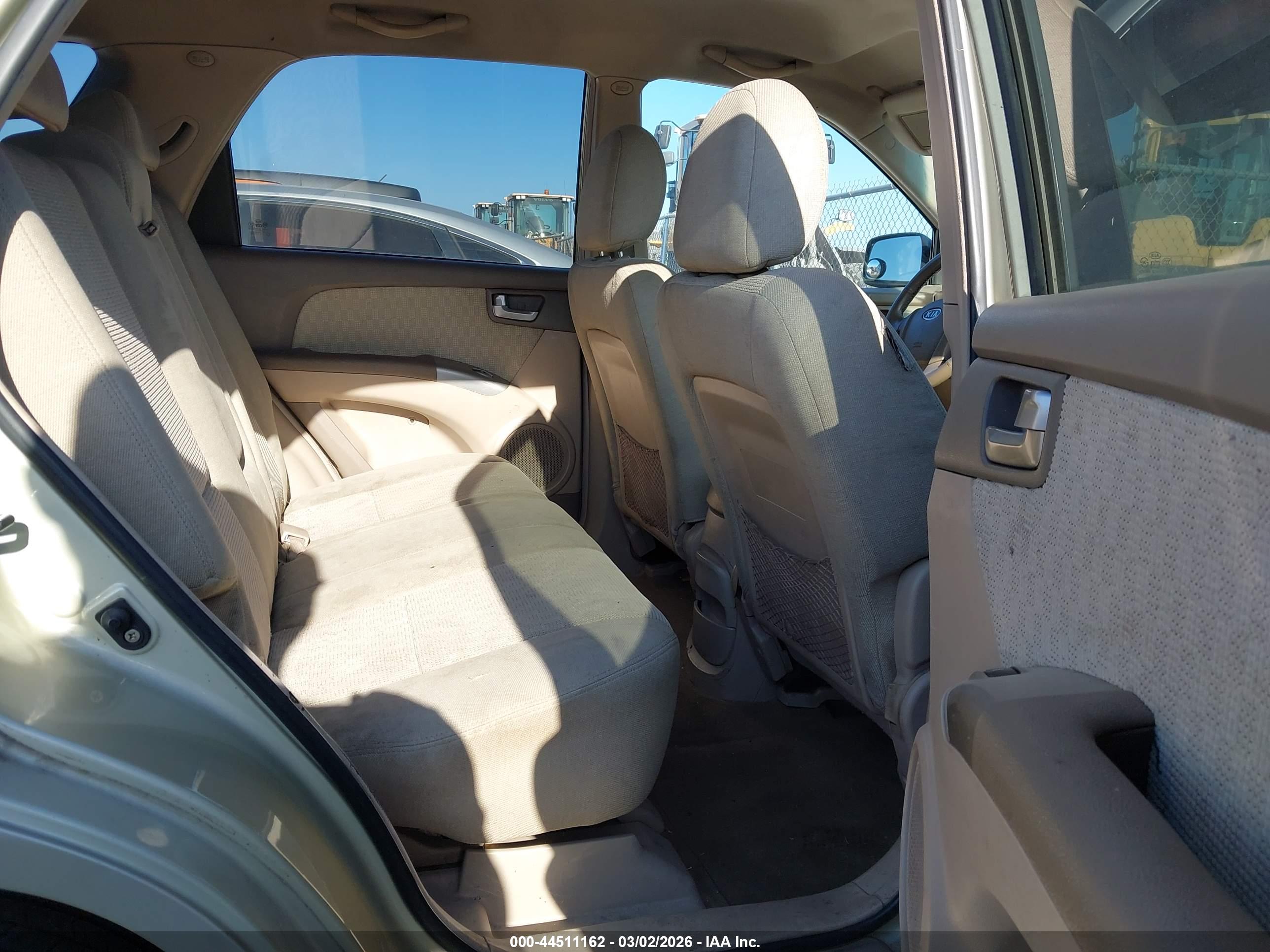 KIA SPORTAGE image 8